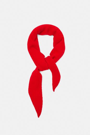 Knit triangle scarf — Red 4