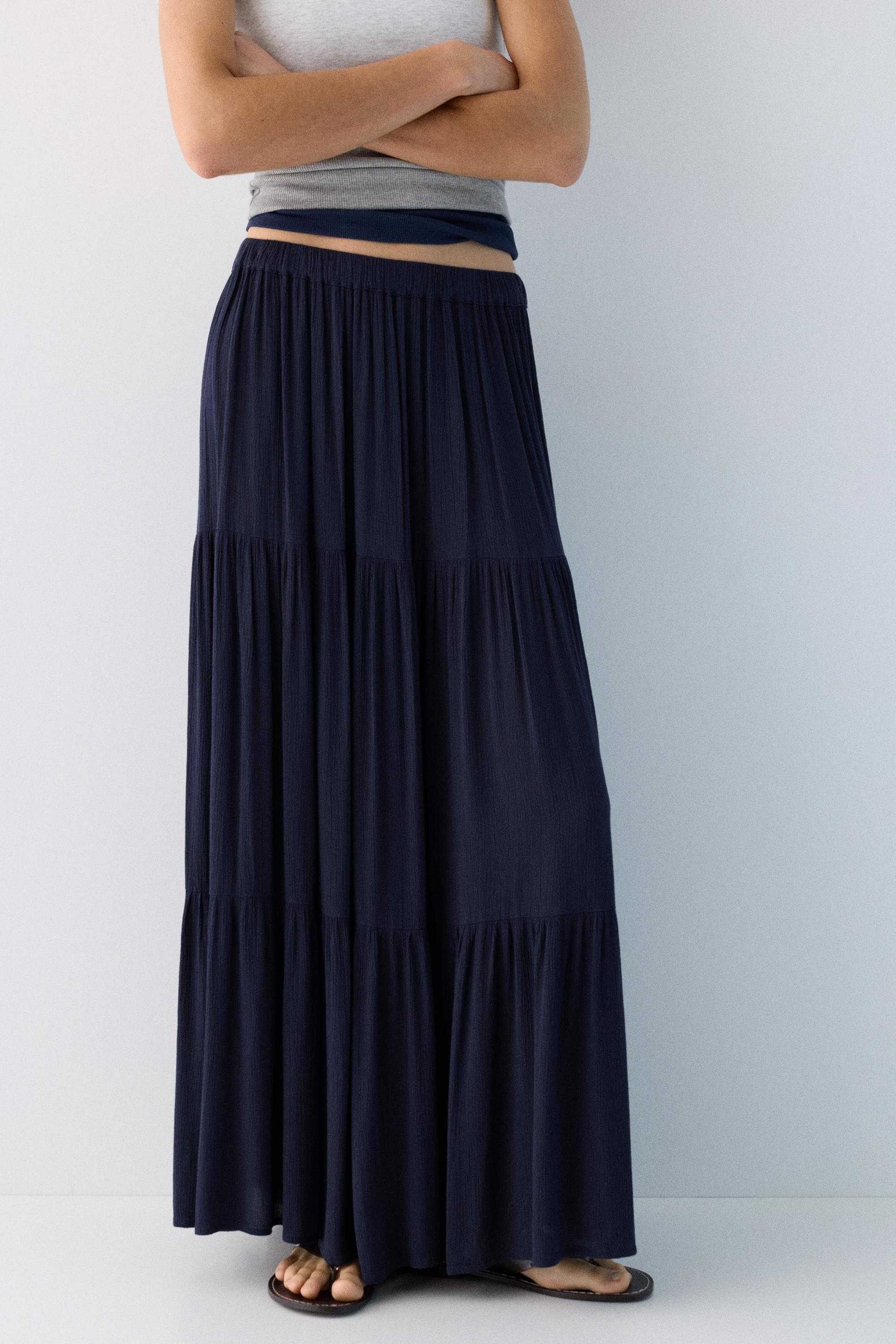 Flowy paneled midi skirt — Navy