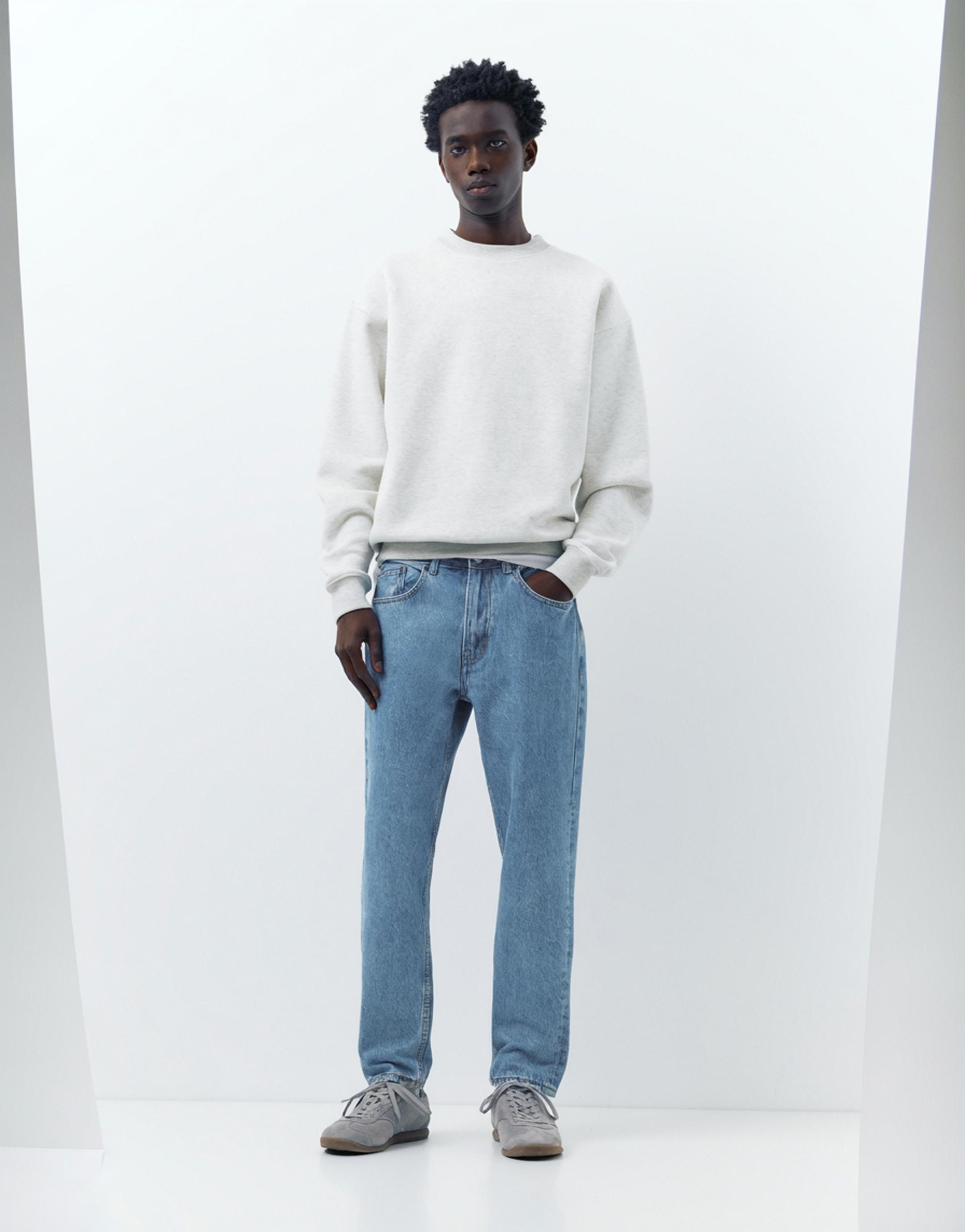 Standard jeans — Medium blue
