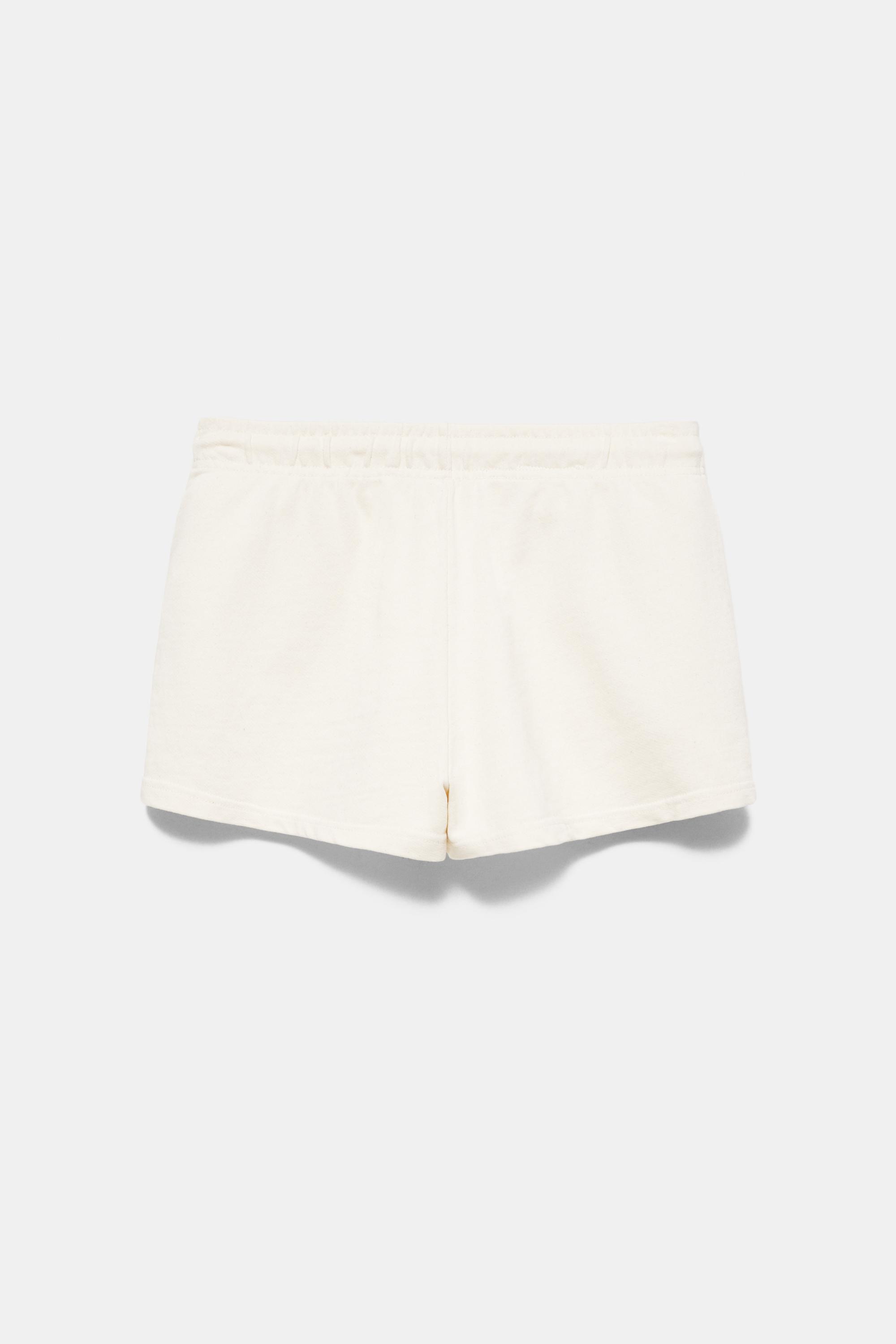 Sports shorts with elastic waist — Ecru