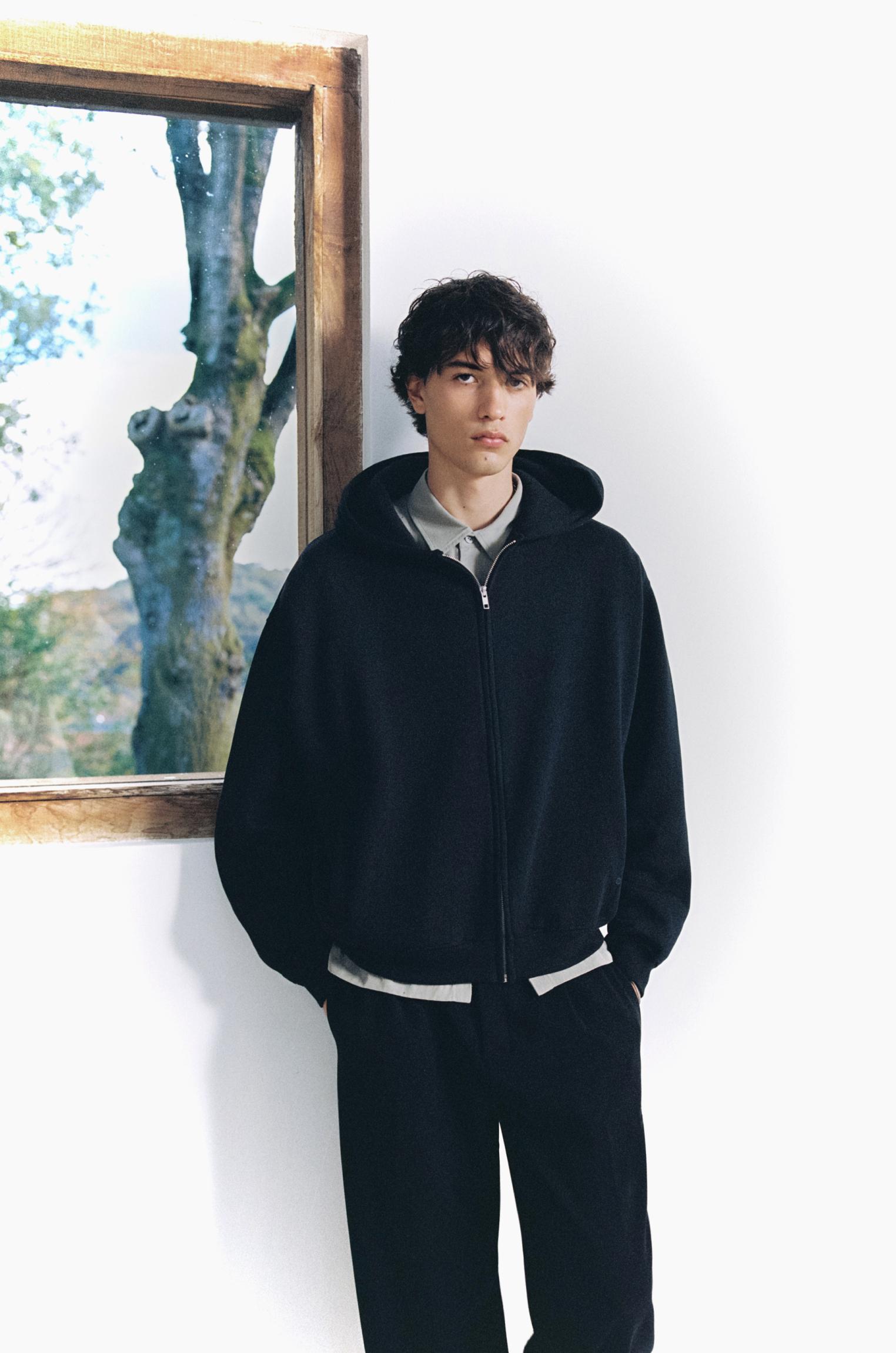 P\u0026B Black Label zip-up hoodie - PULL\u0026BEAR