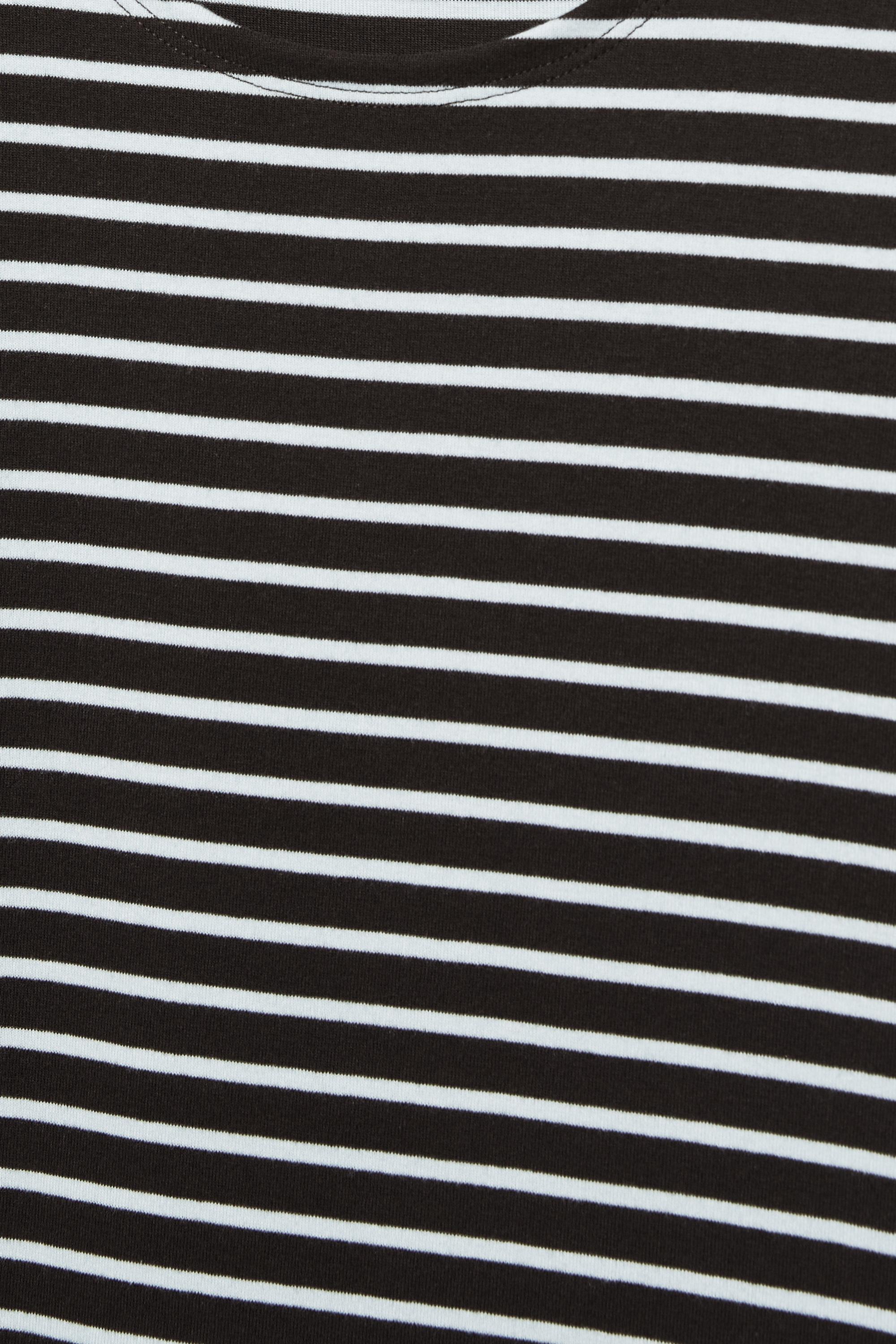 Fitted short sleeve T-shirt — Striped