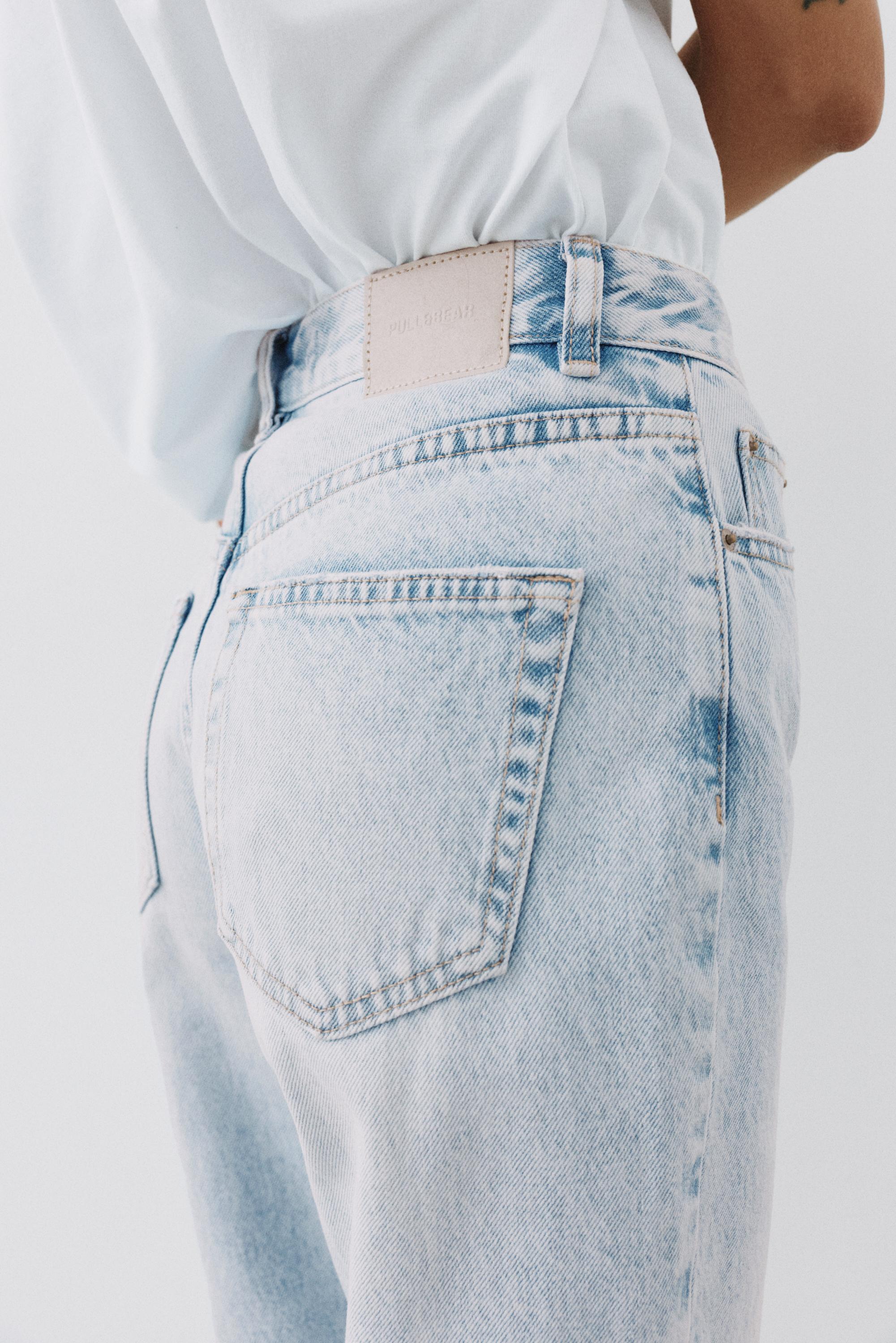 High-waist mom jeans — Pale sky blue