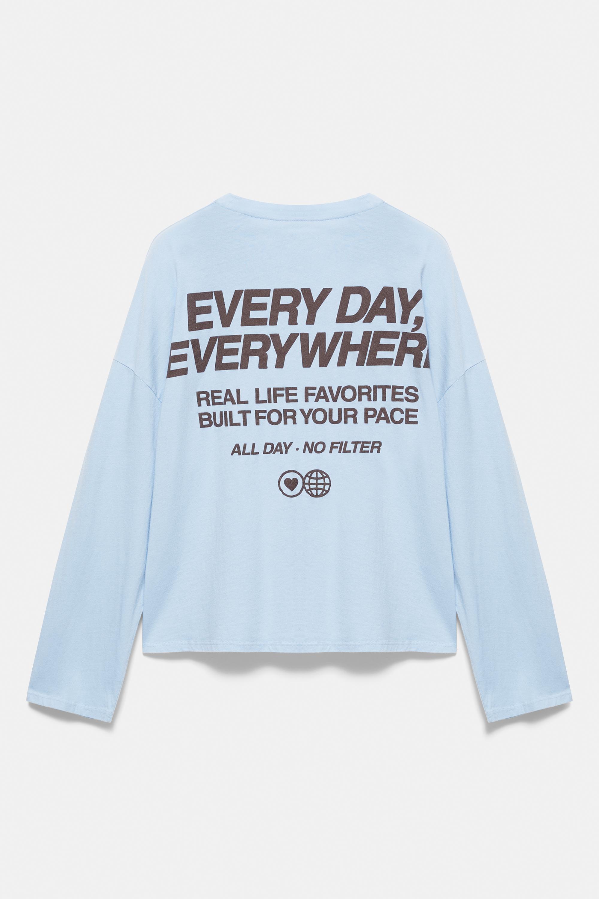 Oversize graphic T-shirt — Pastel blue
