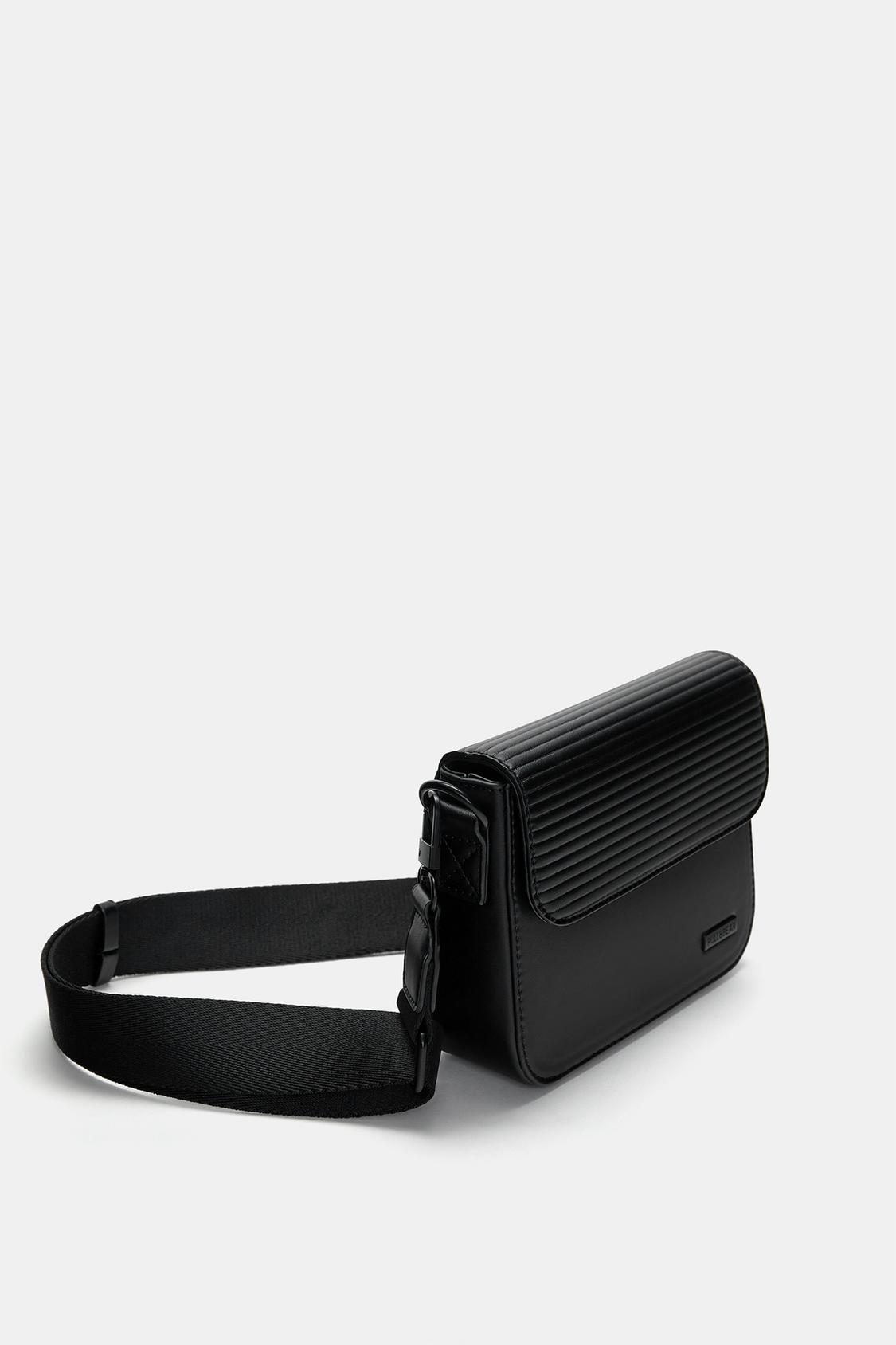 Textured half-moon crossbody bag - PULL&BEAR