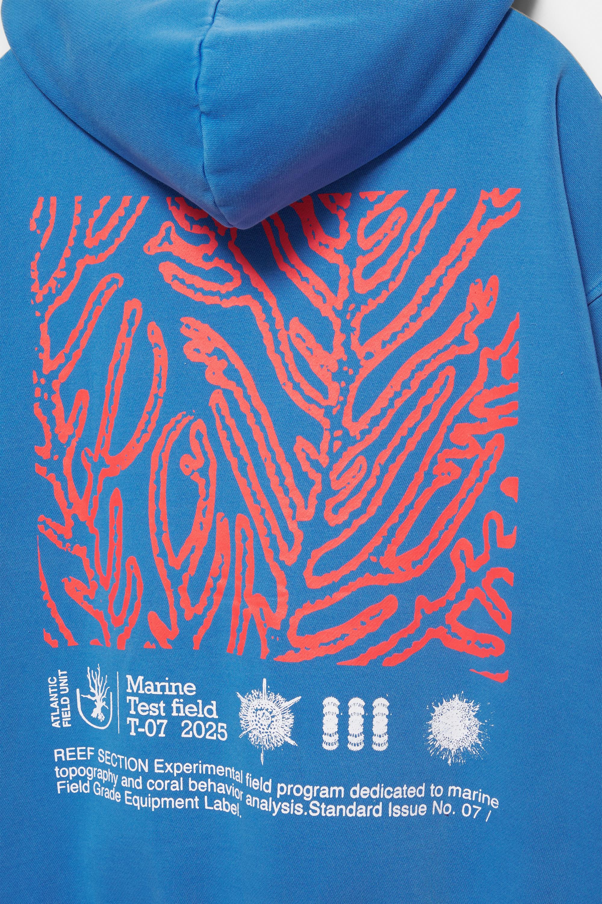 Fermuarlı mavi kapüşonlu sweatshirt - Görsel 4