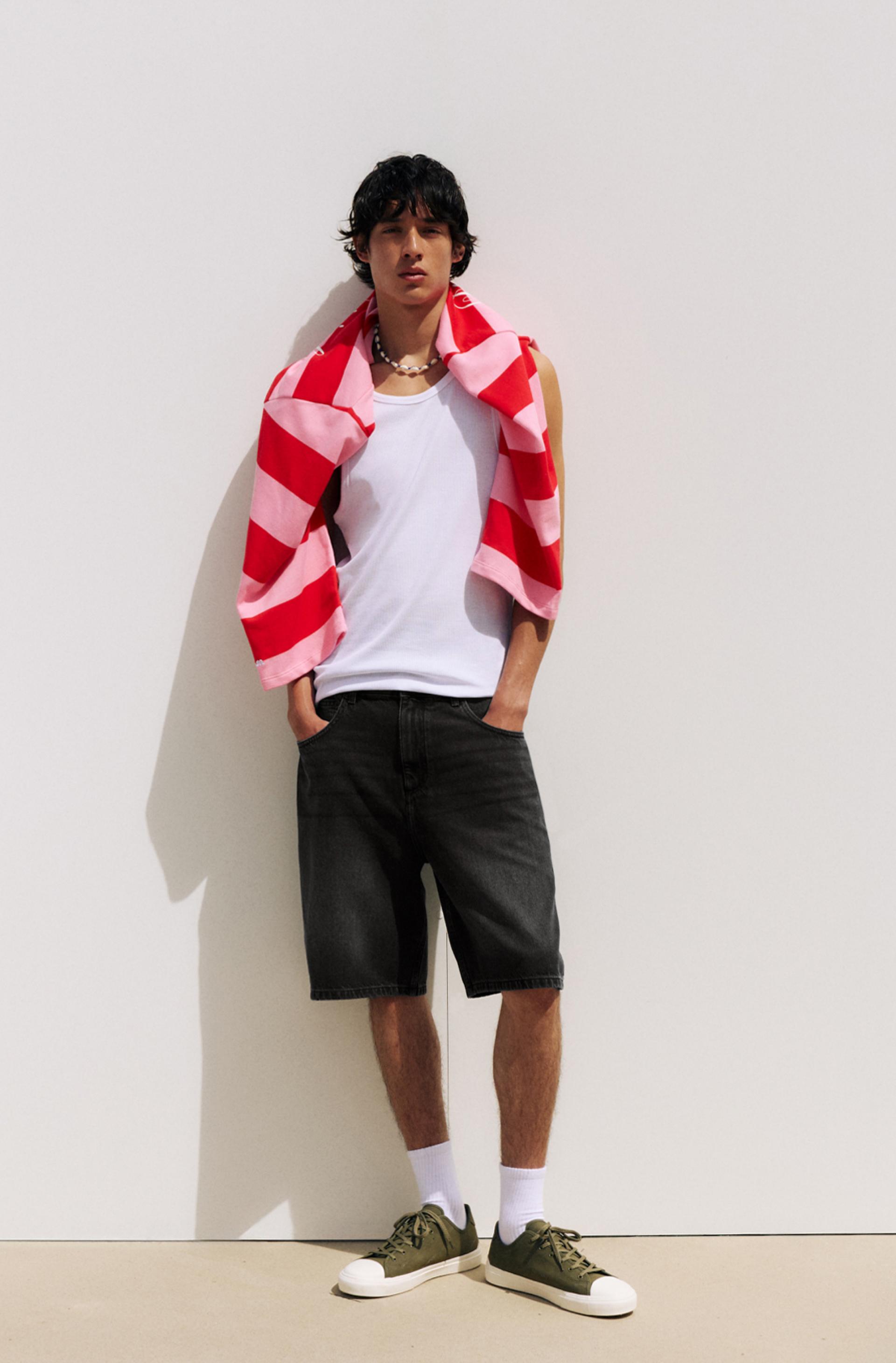 Baggy denim Bermuda shorts — Faded black