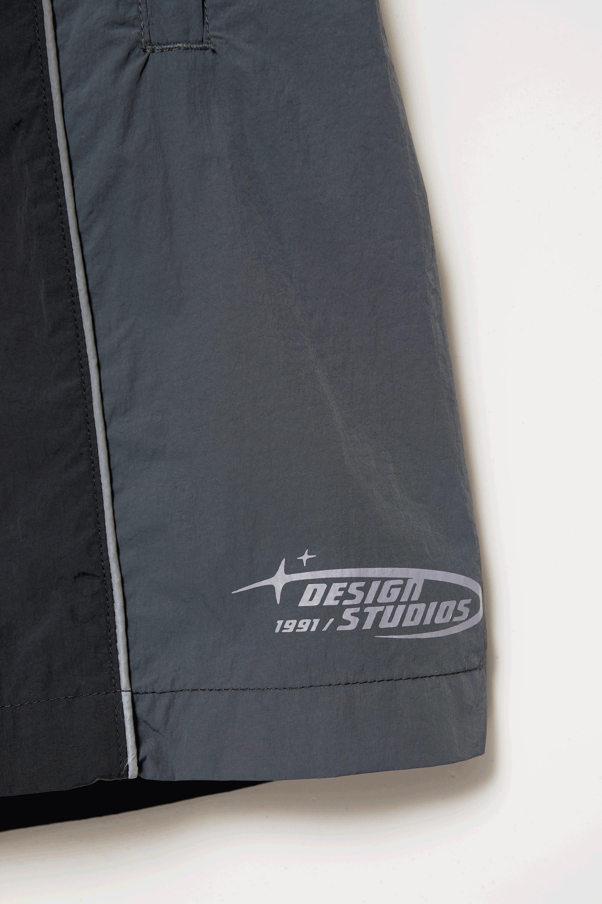 Panelled swimming trunks — Black