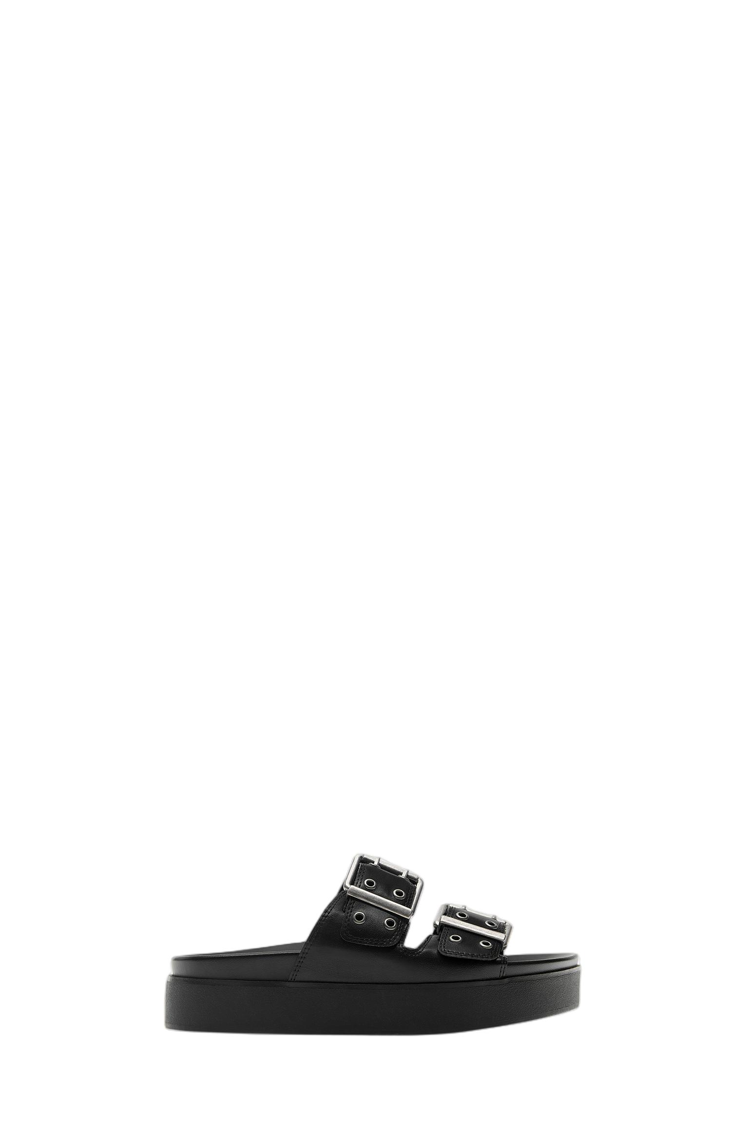 Chunky buckle sandals — Black