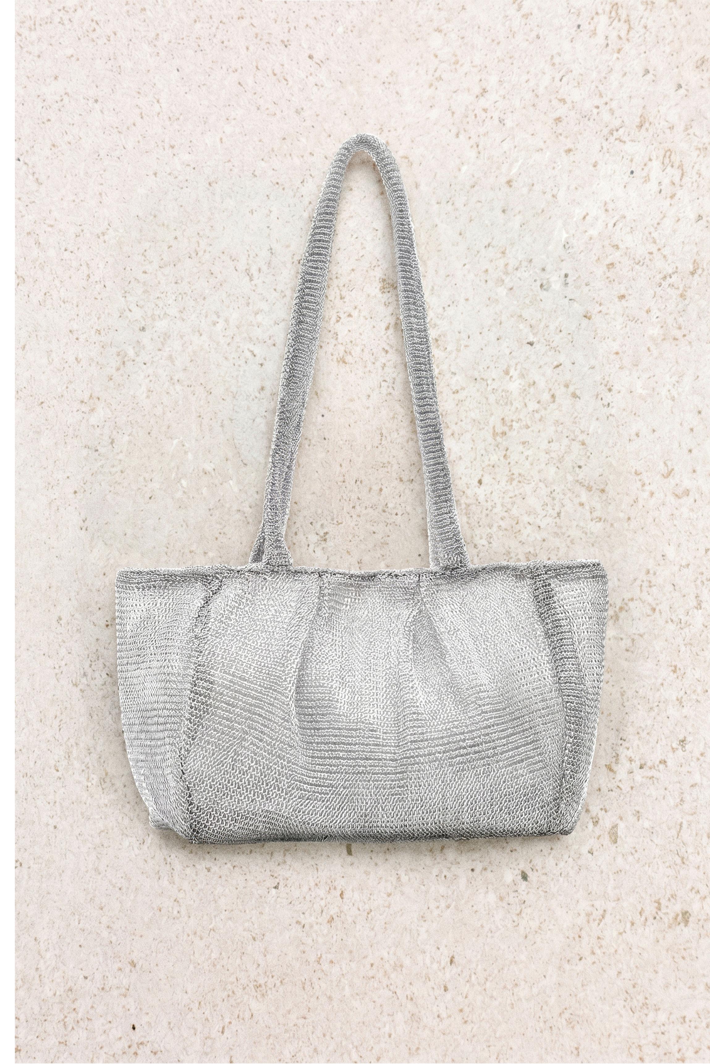 Metallic mesh shoulder bag — Silver