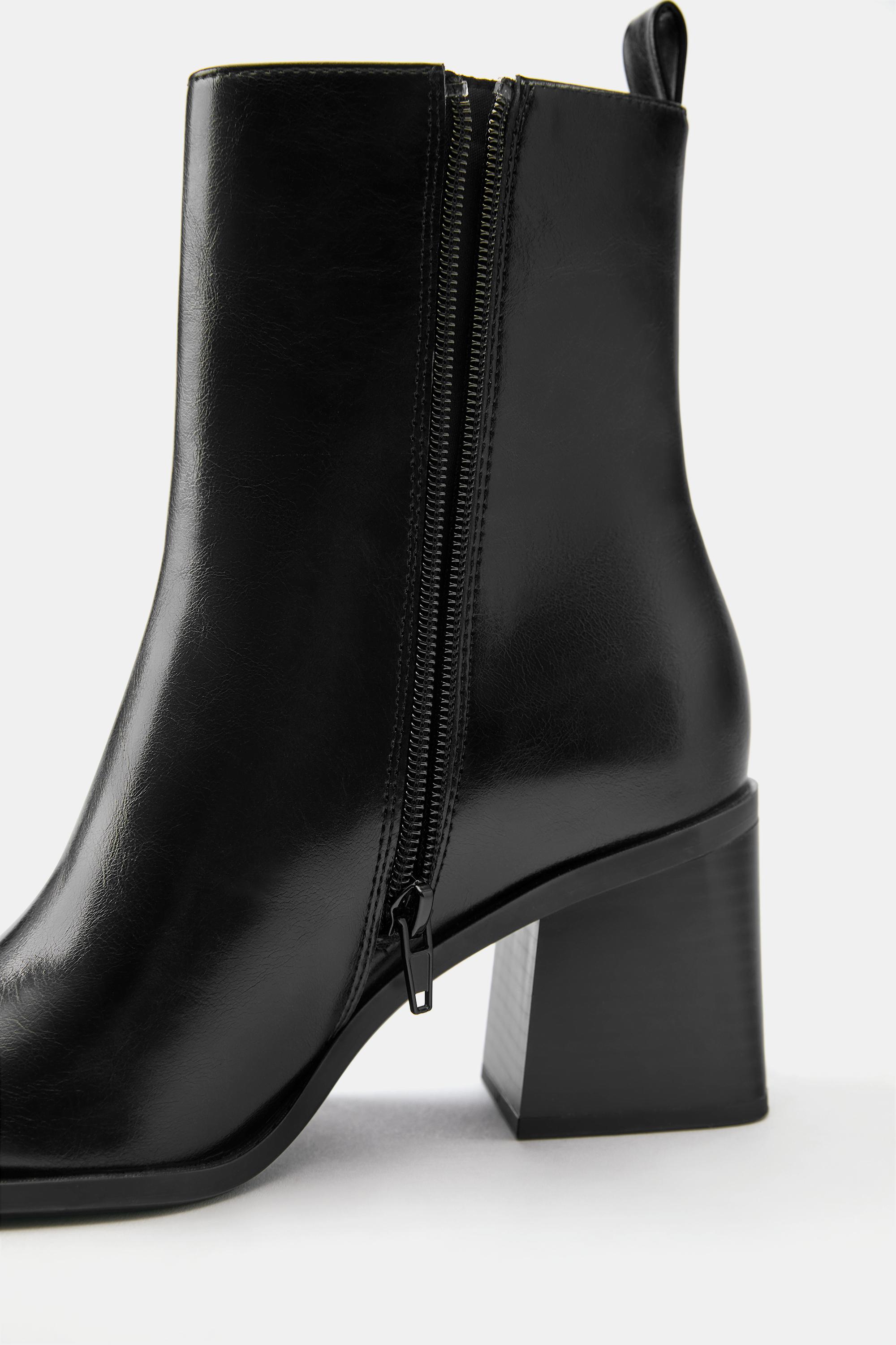 Block heel ankle boots — Black