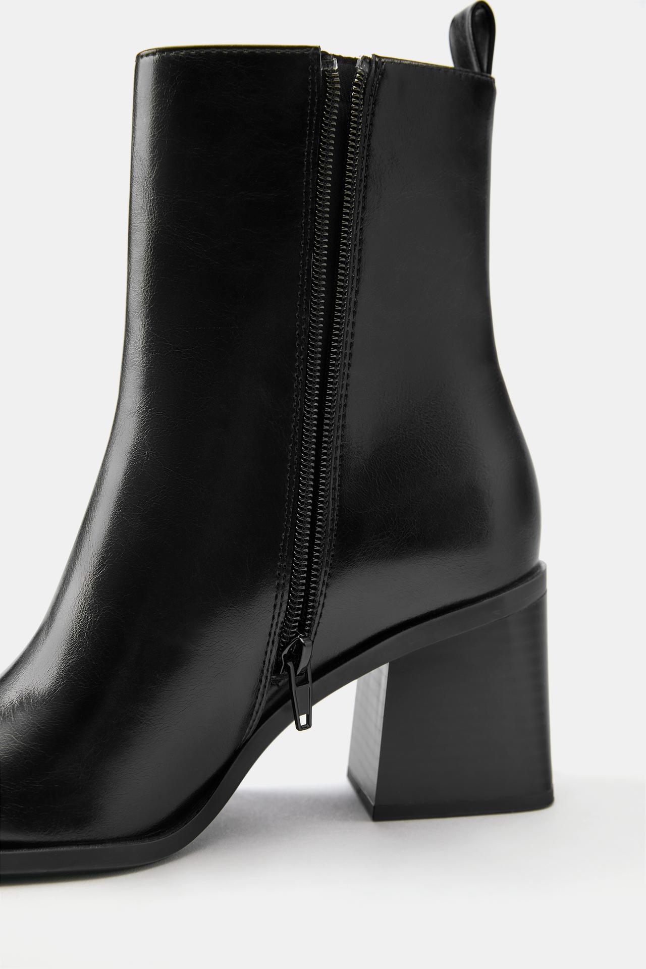 Block heel ankle boots — Black