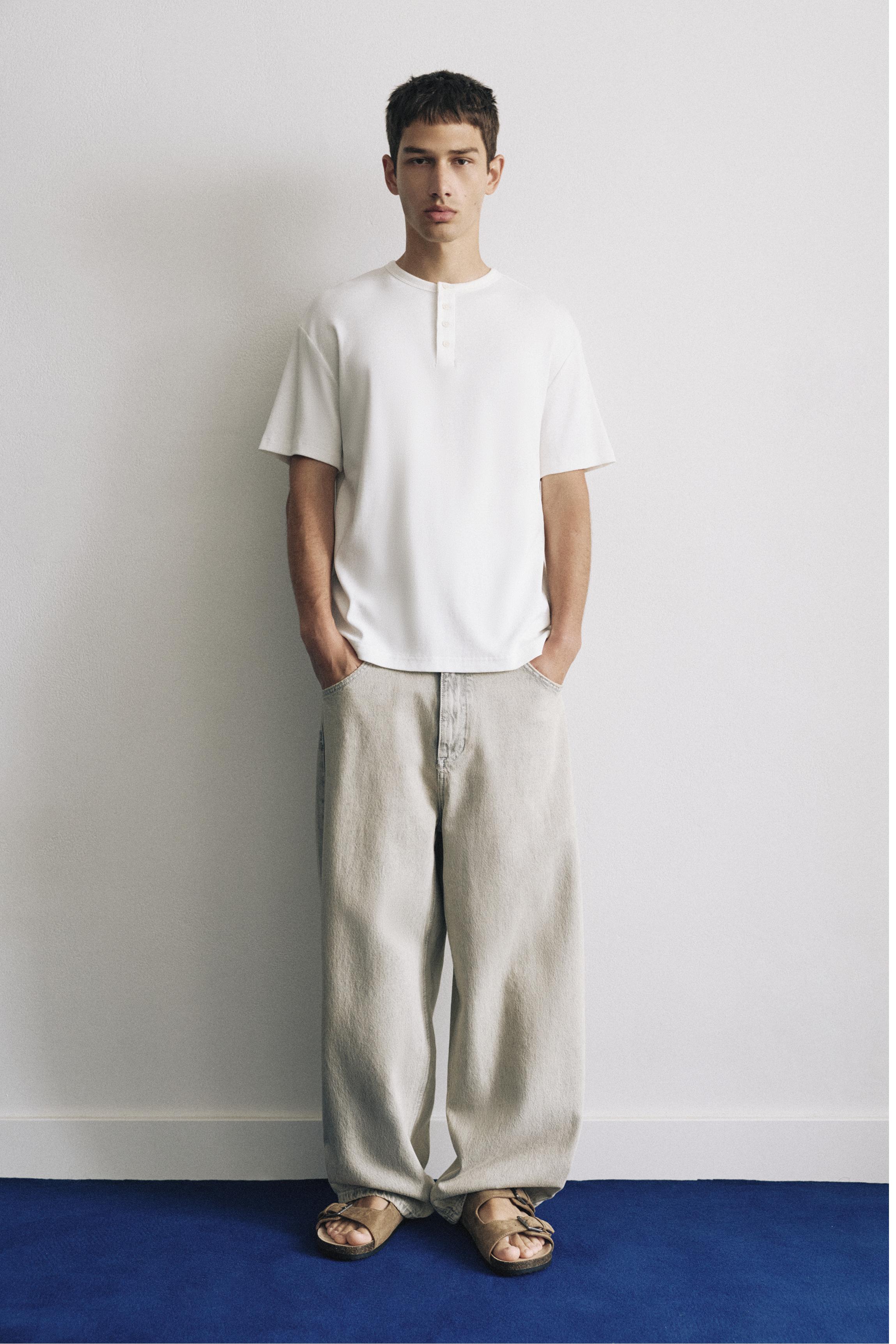 Slim-fit Henley T-shirt — White