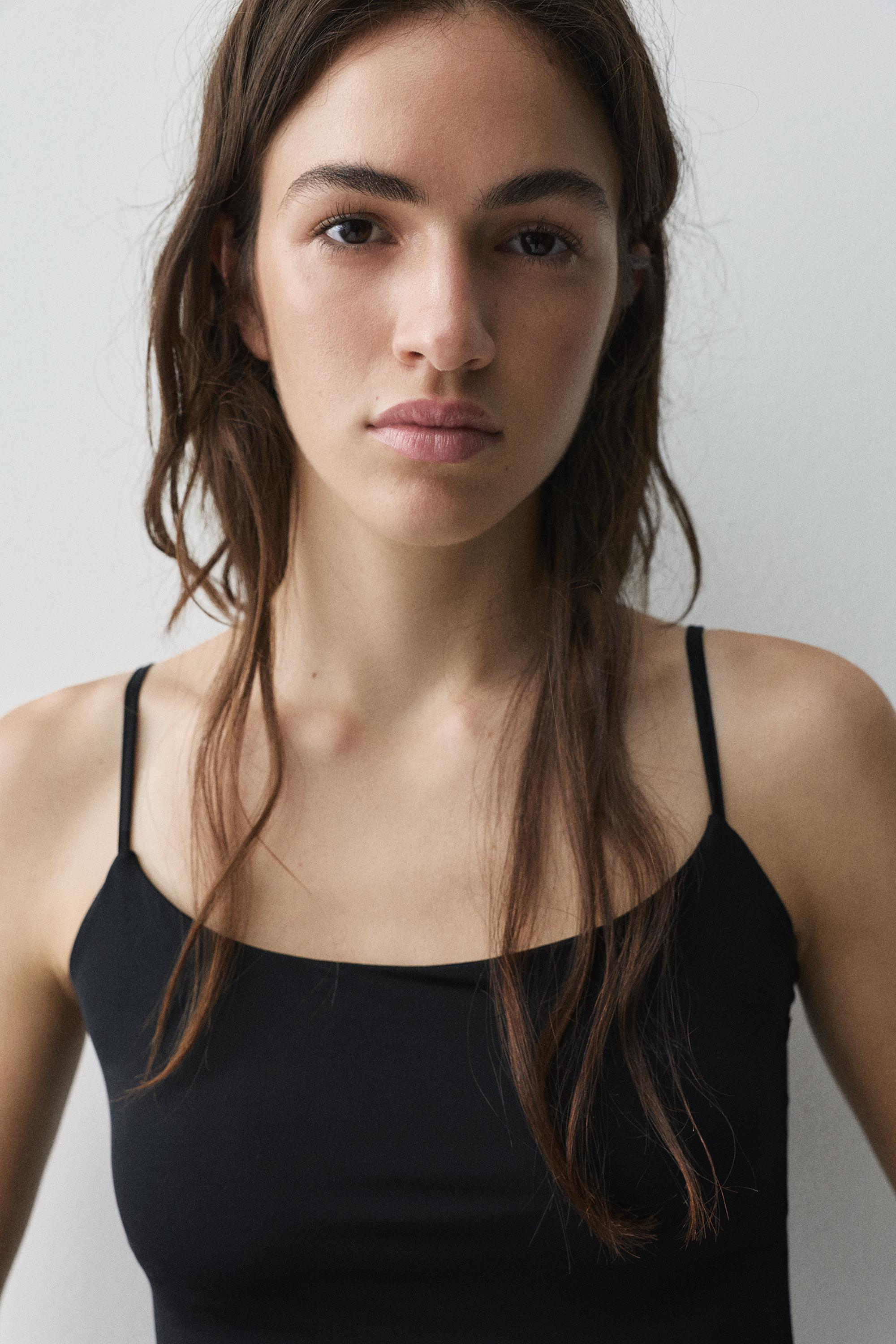 Basic top with adjustable straps — Black