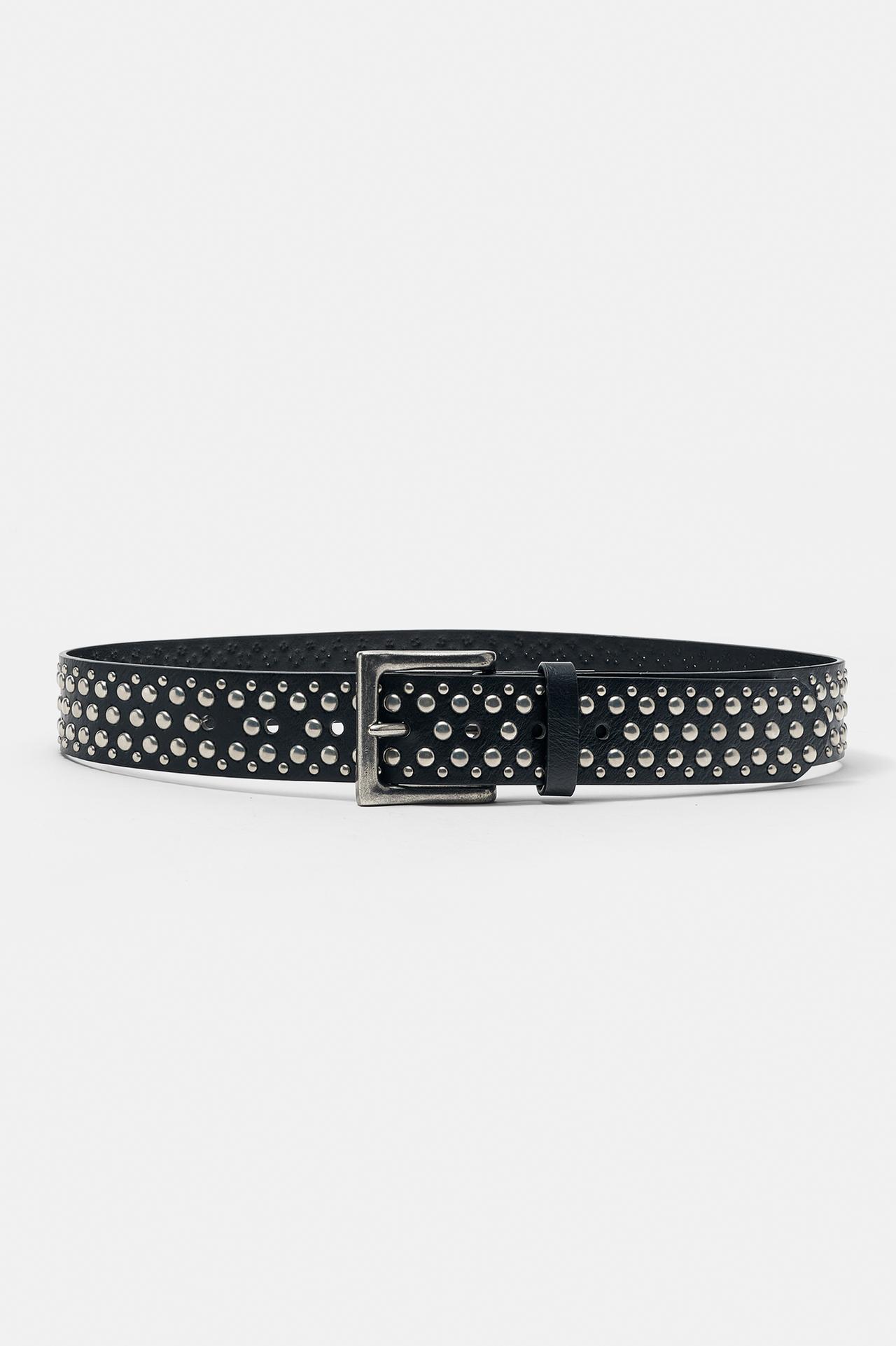 Studded belt — Black