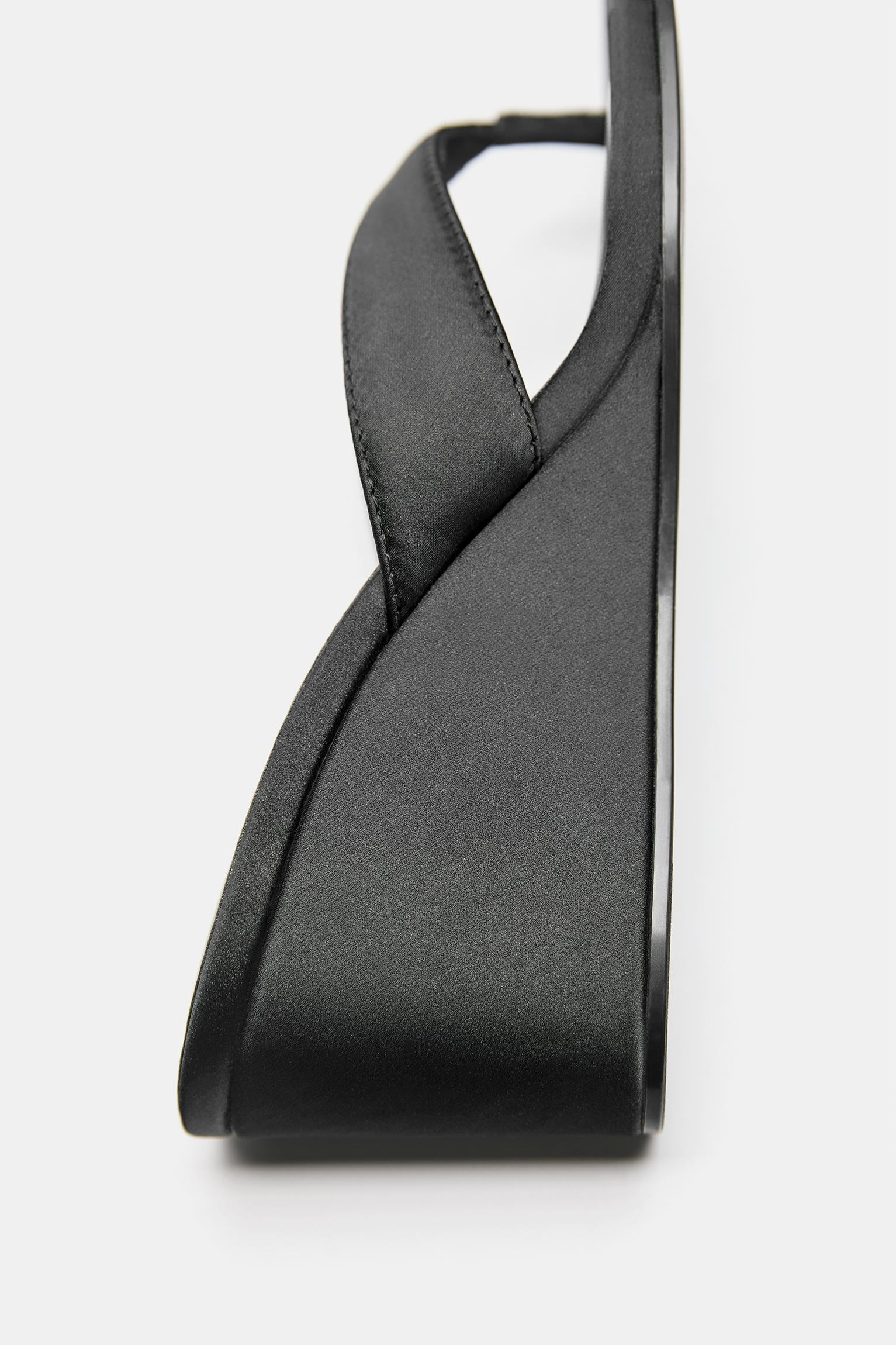 Wedge heel sandals — Black