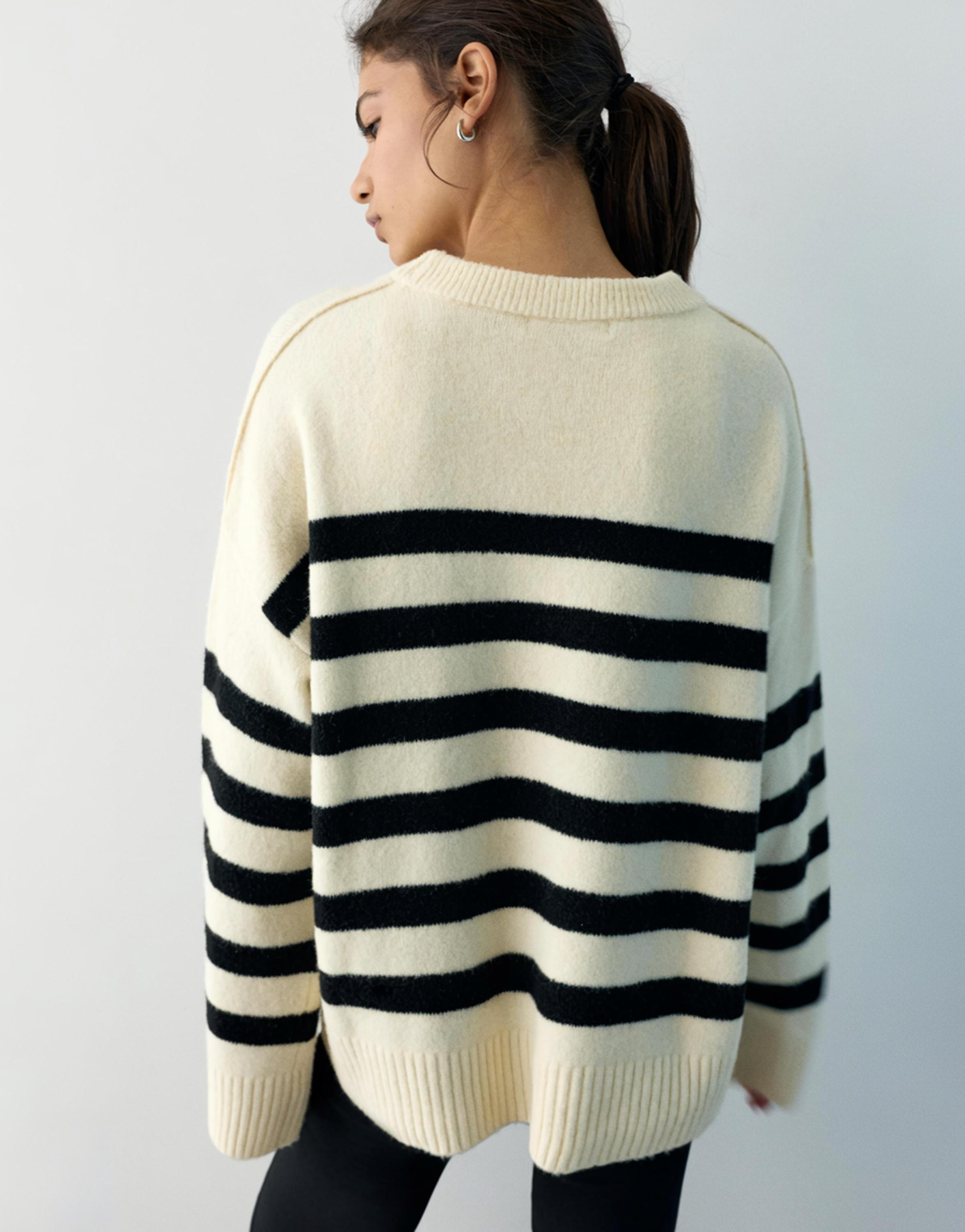Striped jumper — Ecru