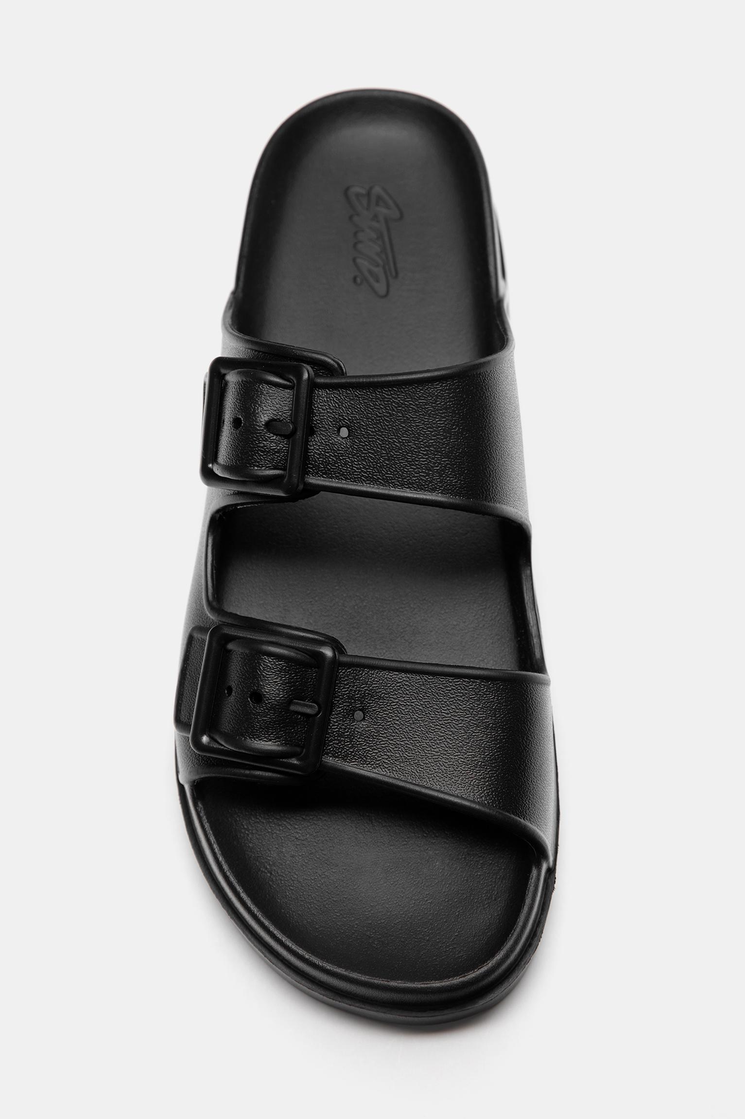 Buckled flat sandals — Black