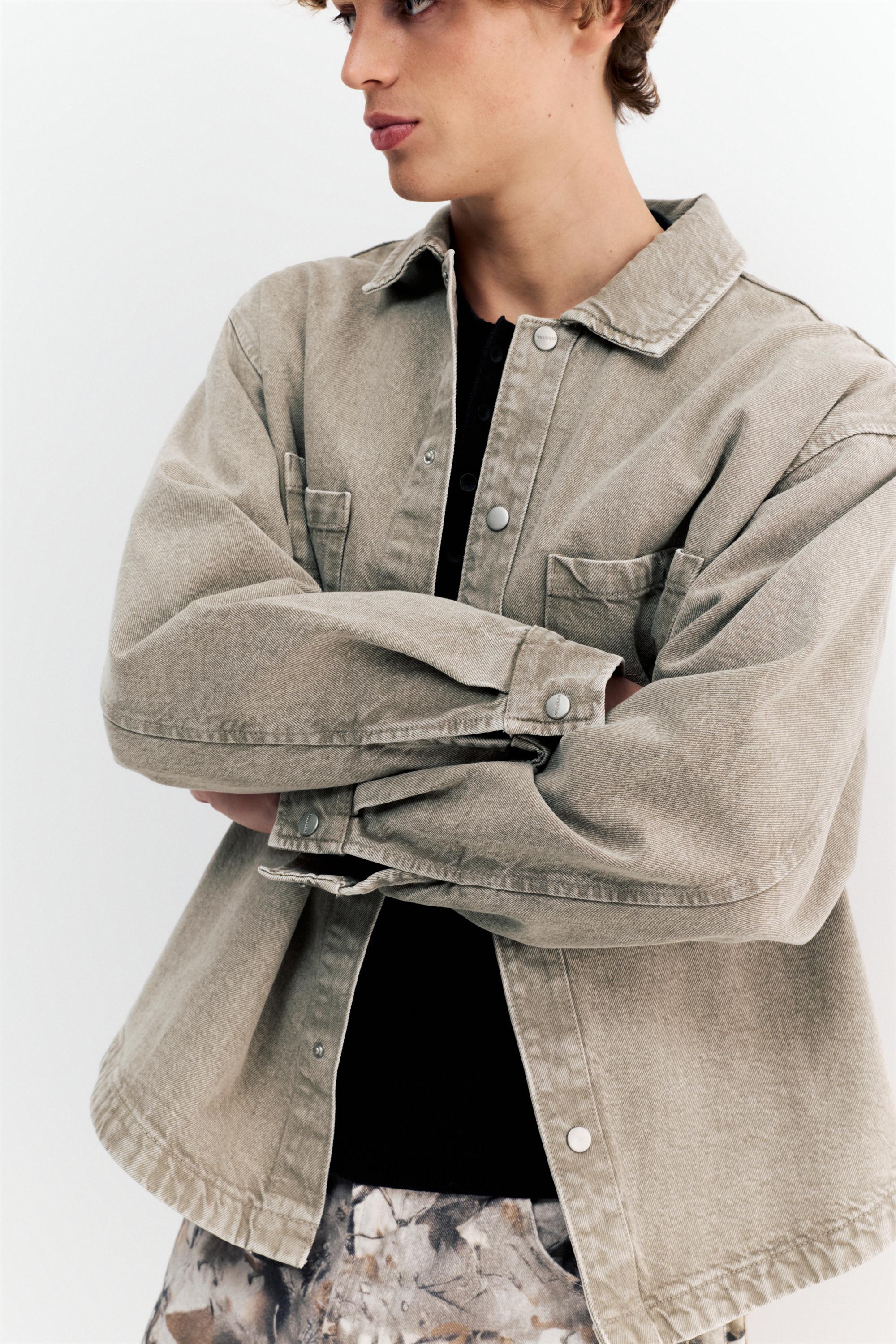 Soluk görünümlü jean gömlek - Görsel 4