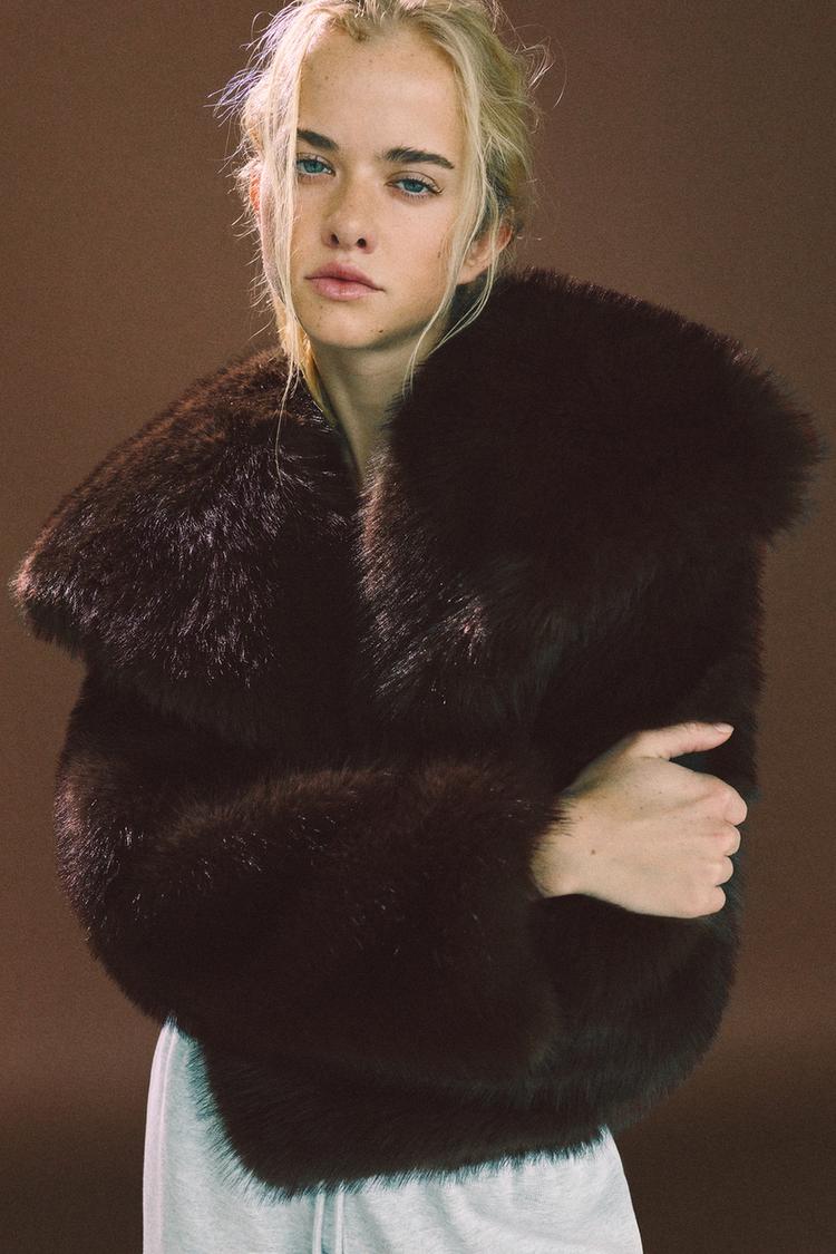 Short faux fur coat — Brown