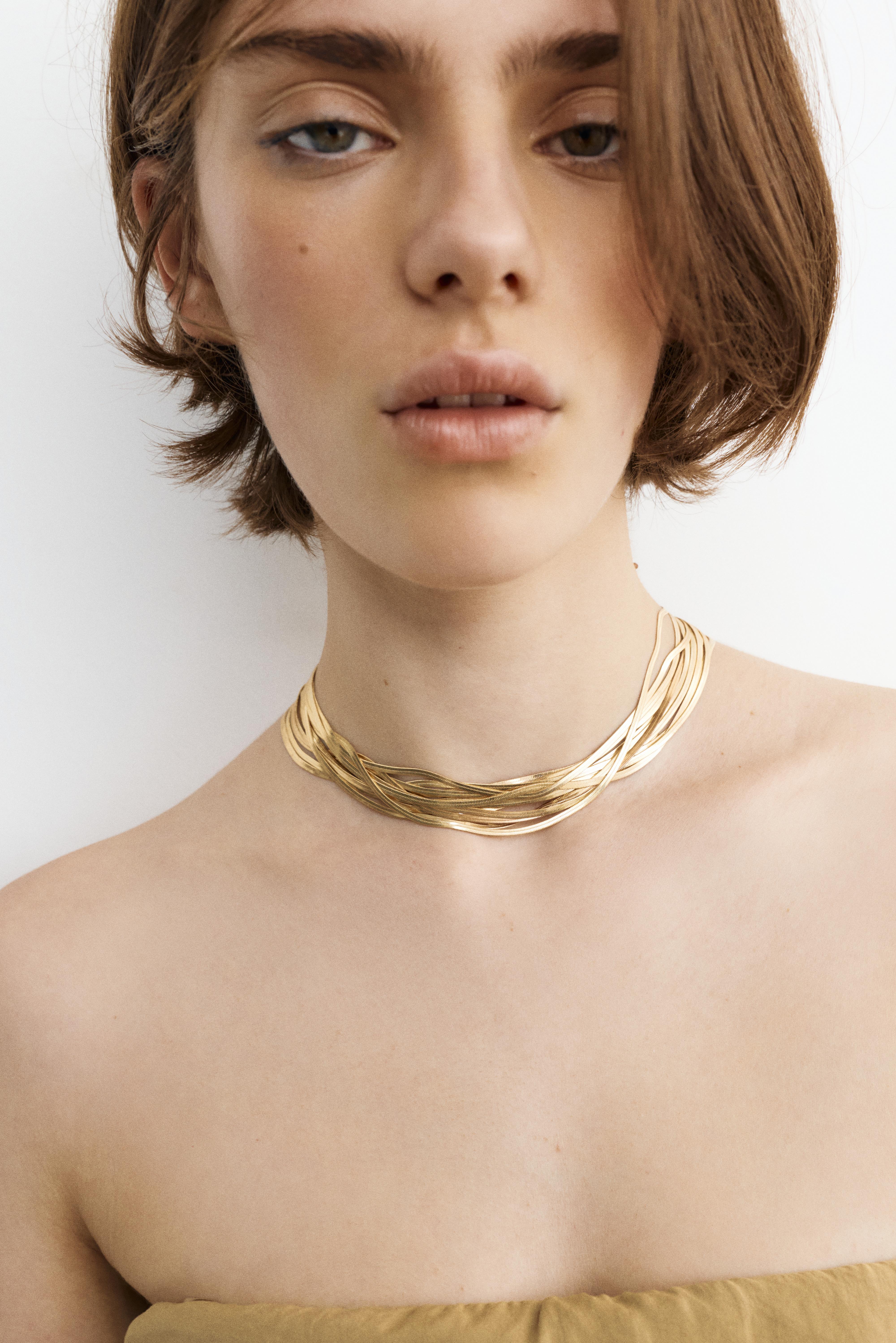 Multi-strand necklace — Gold