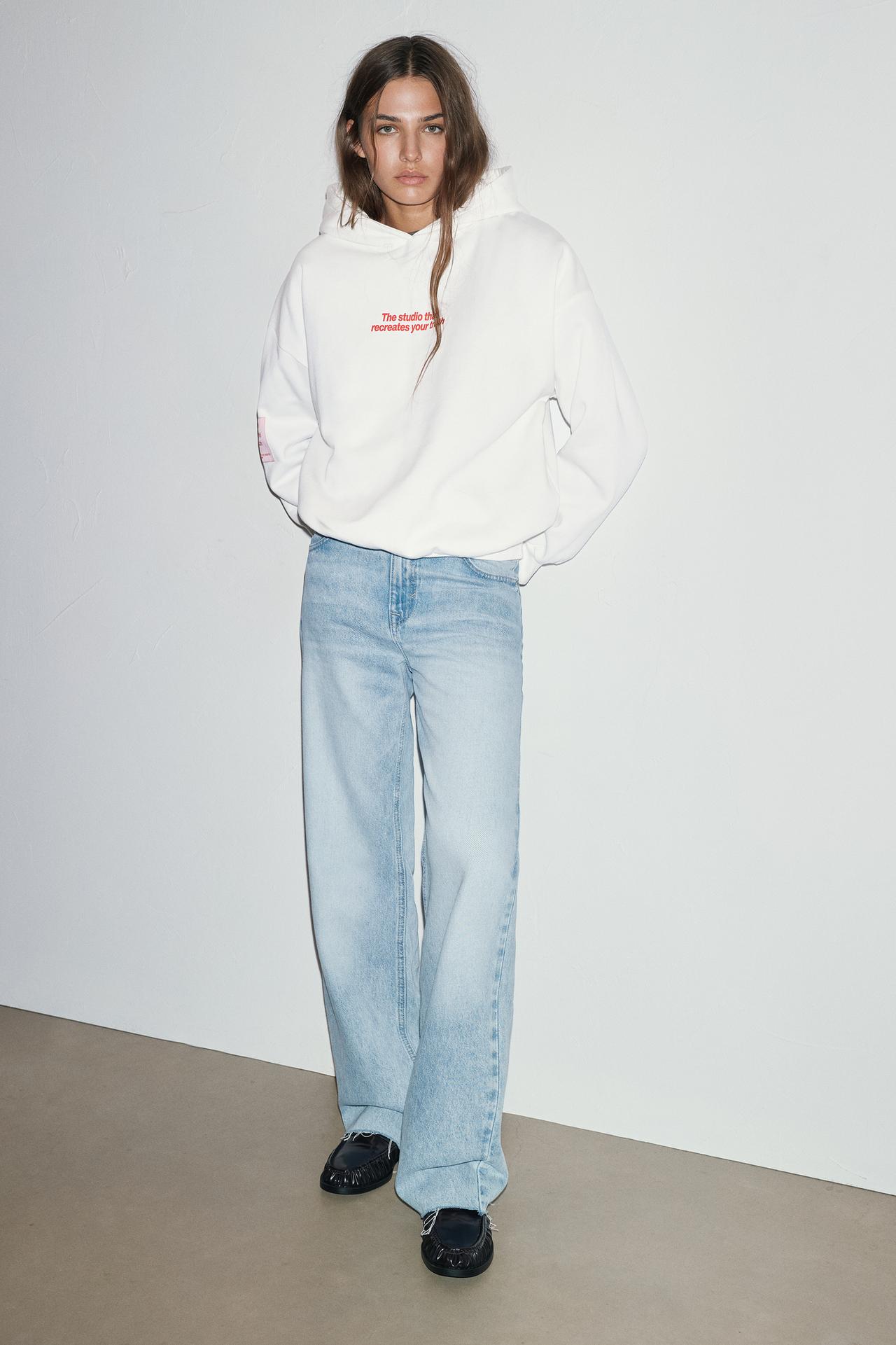 White text hoodie — Ice
