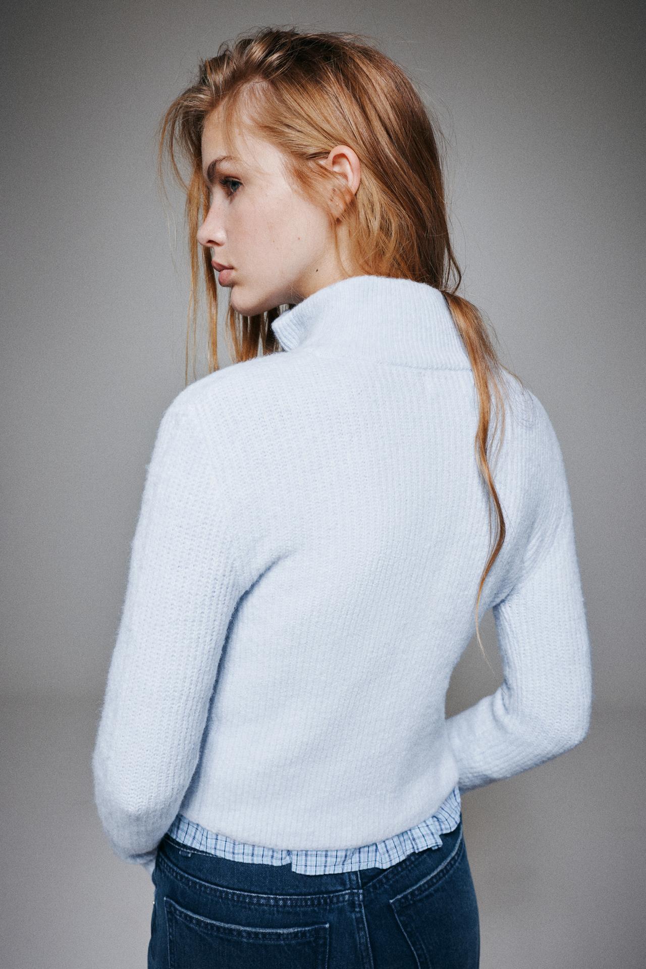Ribbed zip-up cardigan — Pastel blue