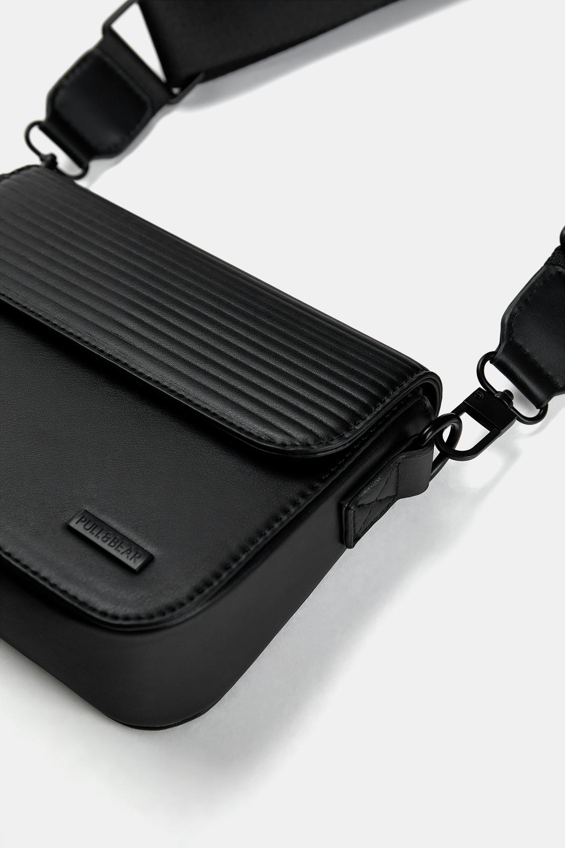 Textured half-moon crossbody bag - PULL&BEAR