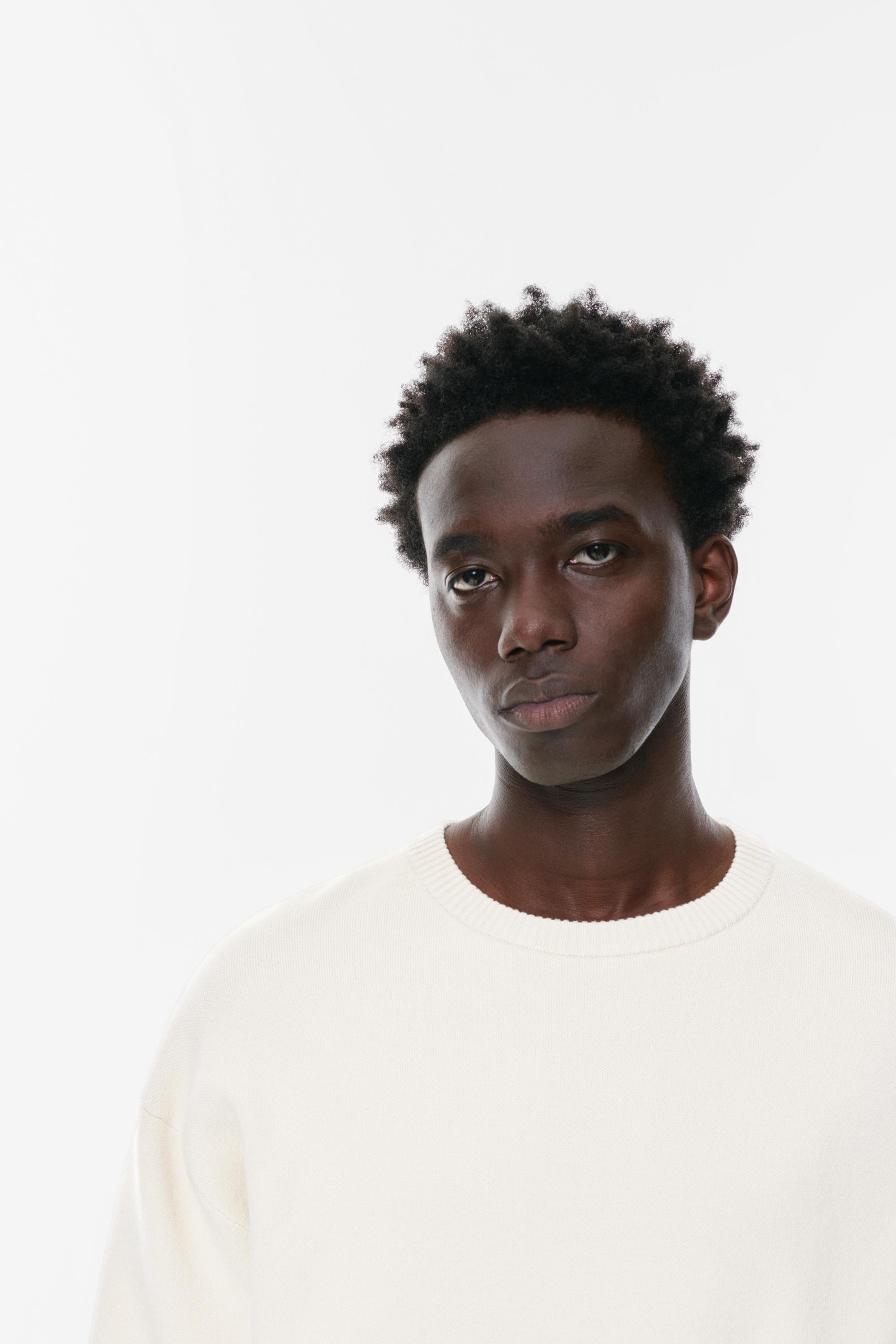 Yumuşak Örme Süveter - Görsel 15