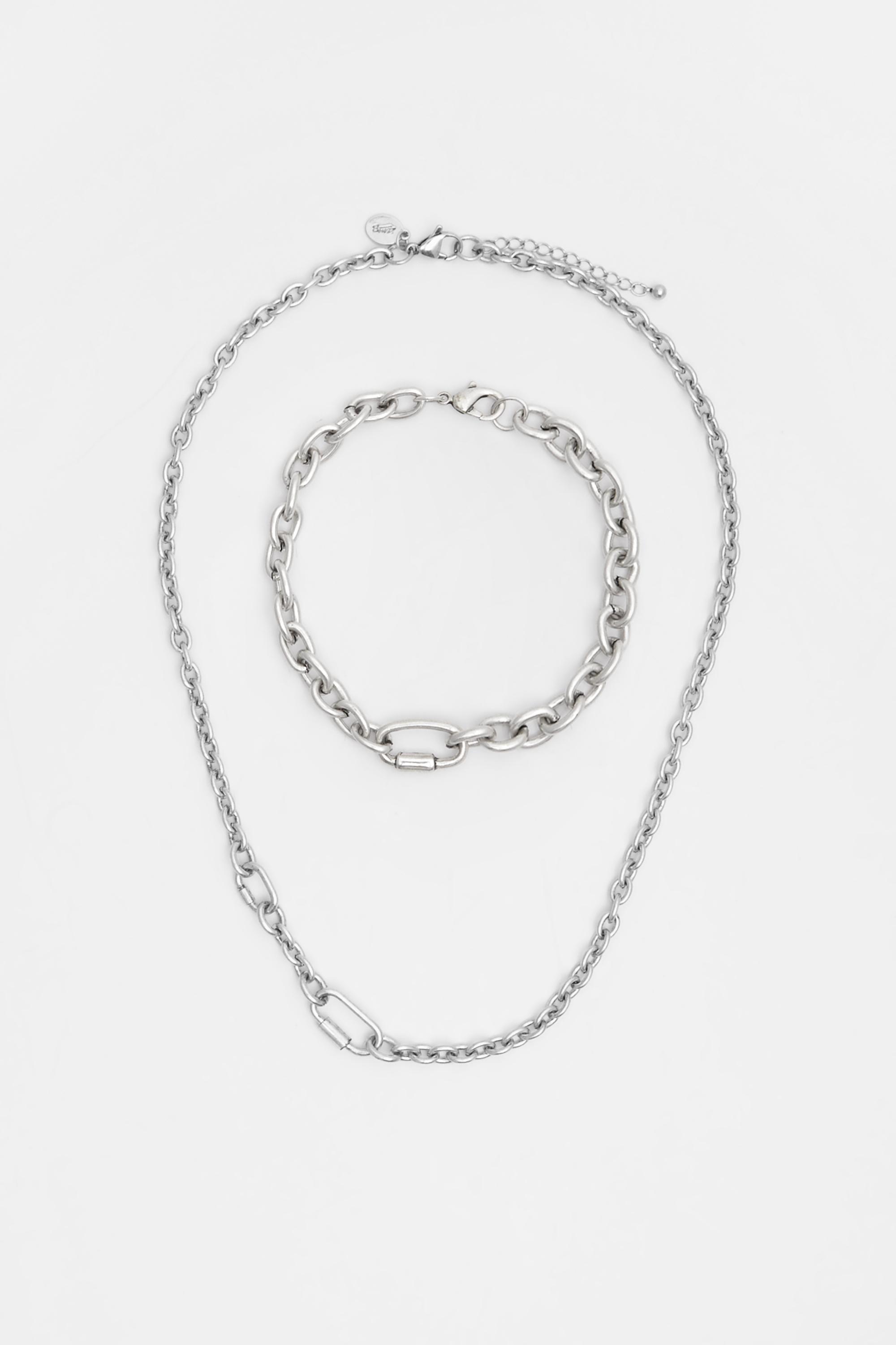 Set Aus Halskette Und Armband