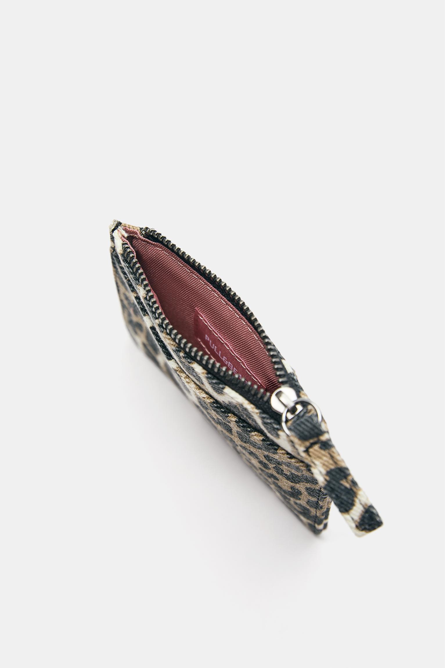 Leopard print card holder — Leopard