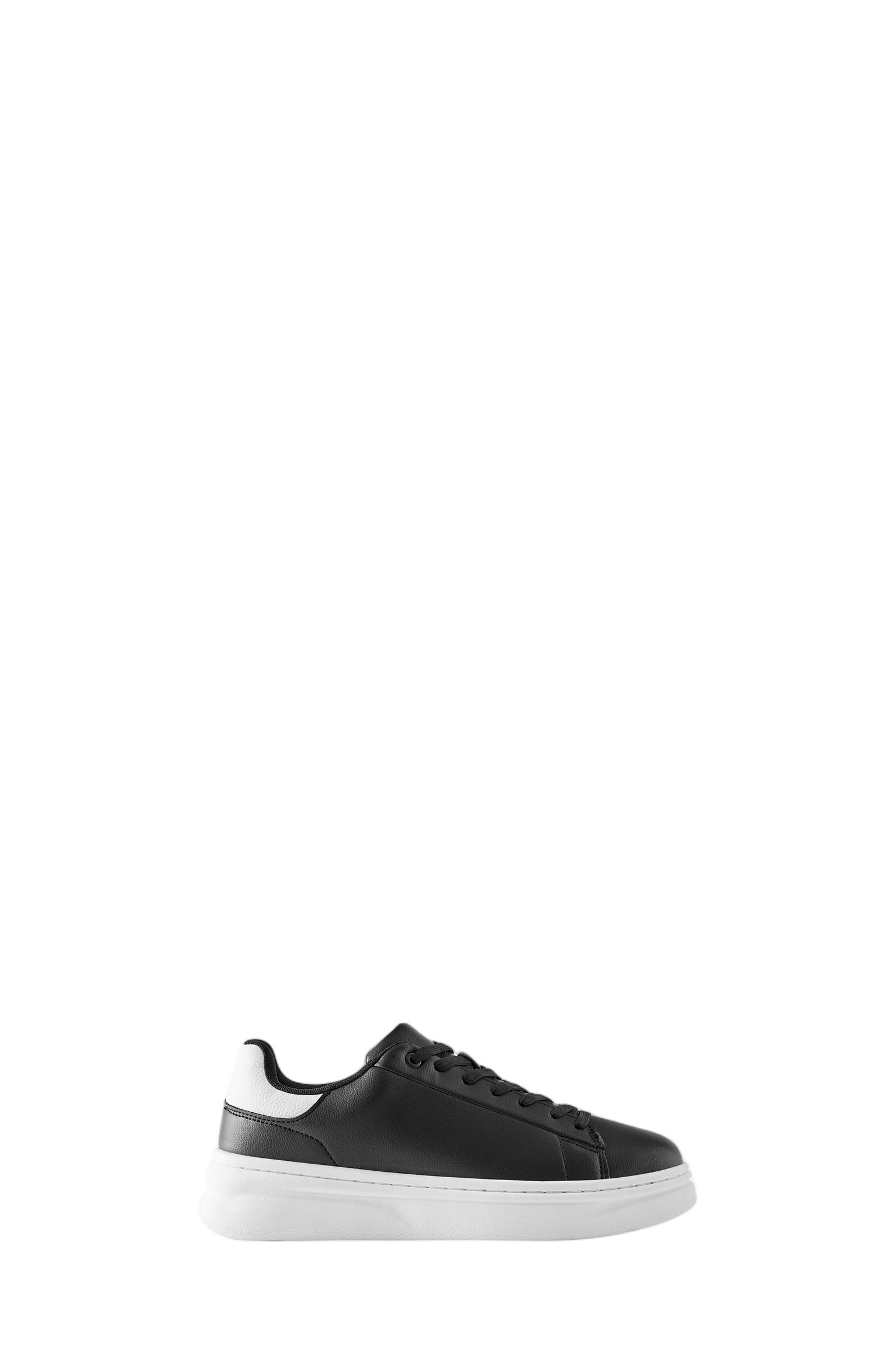Chunky sole trainers — Contrast
