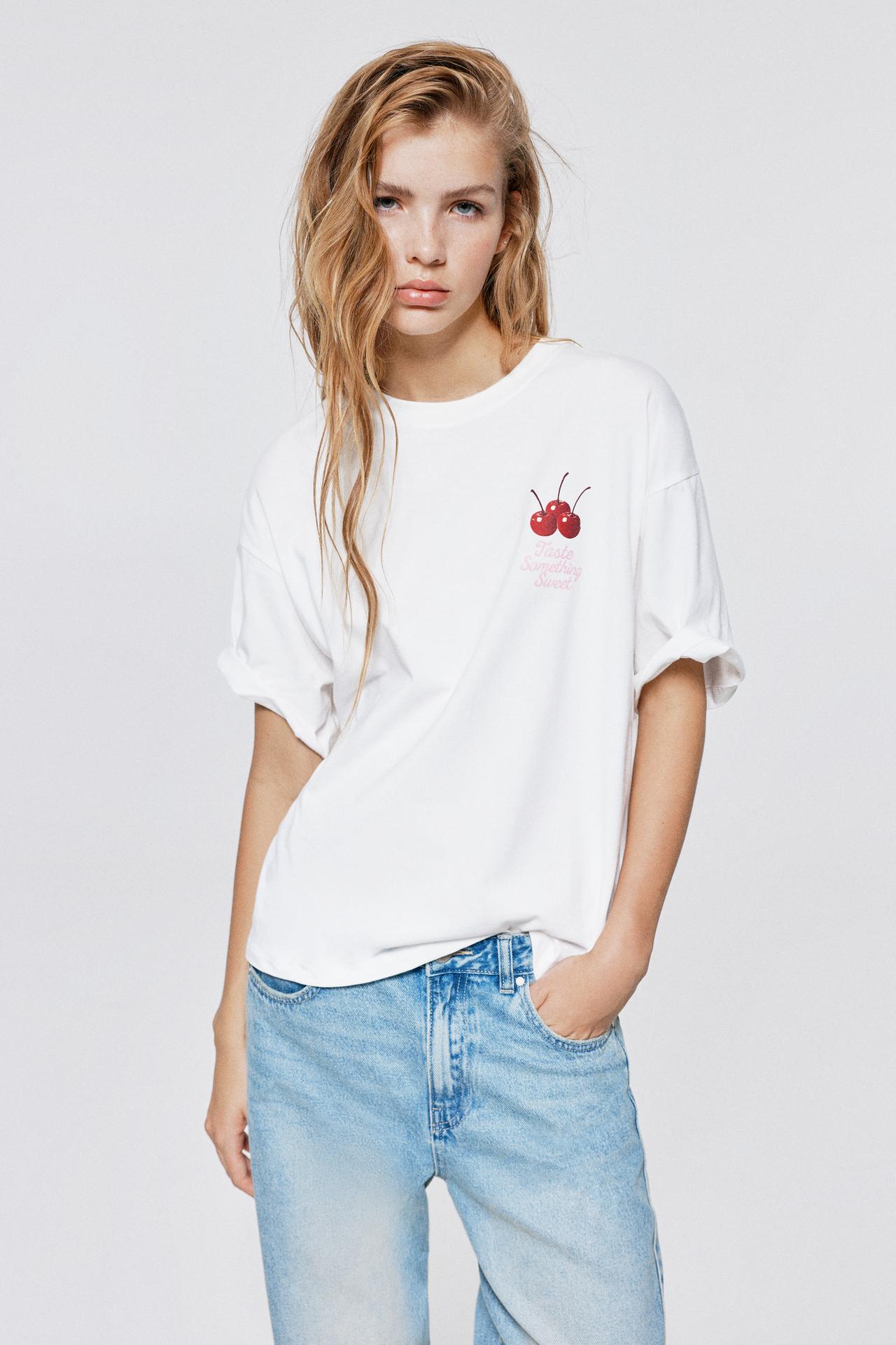 Oversize cake and cherry graphic T-shirt — Ice