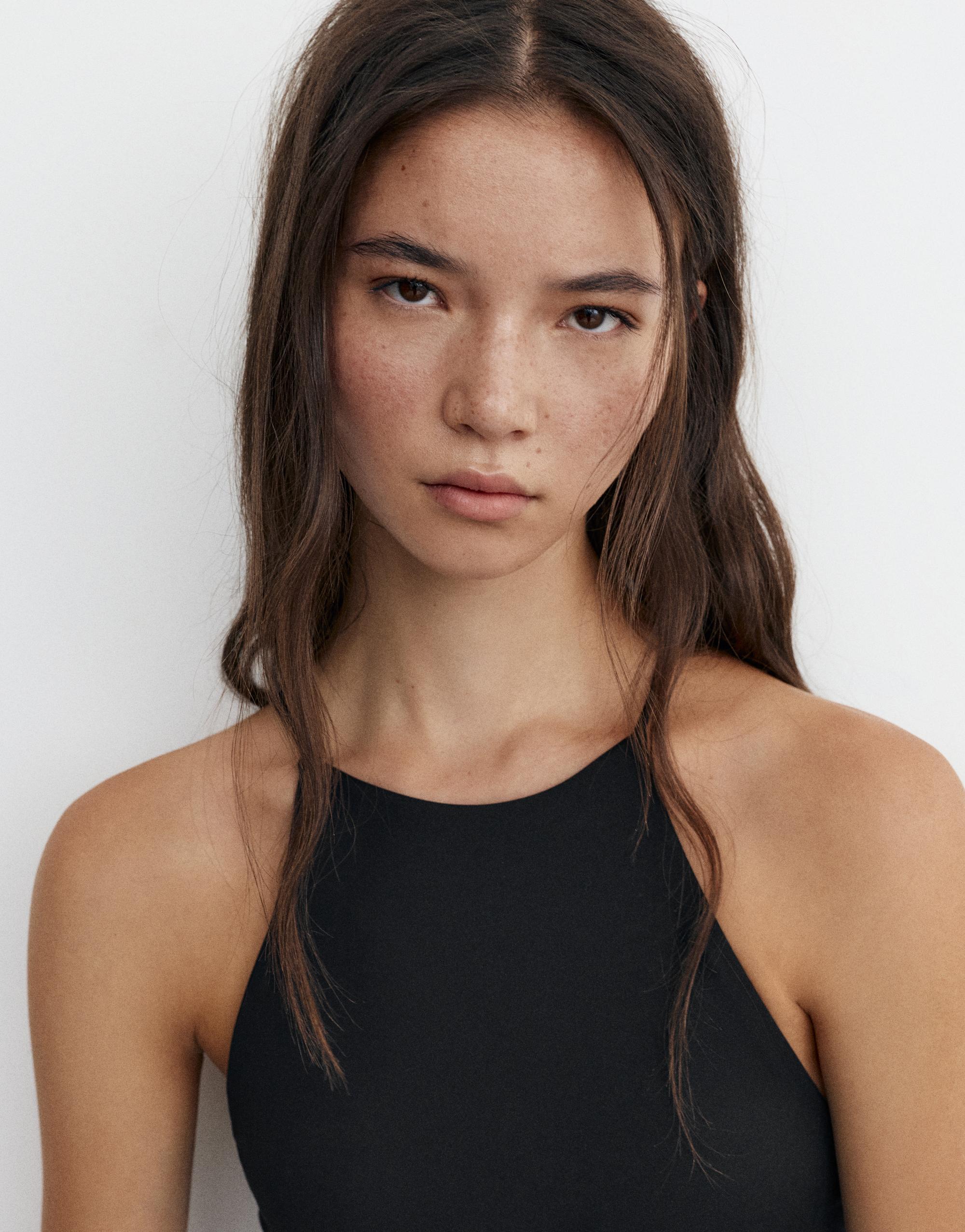 Halter strappy bodysuit — Black