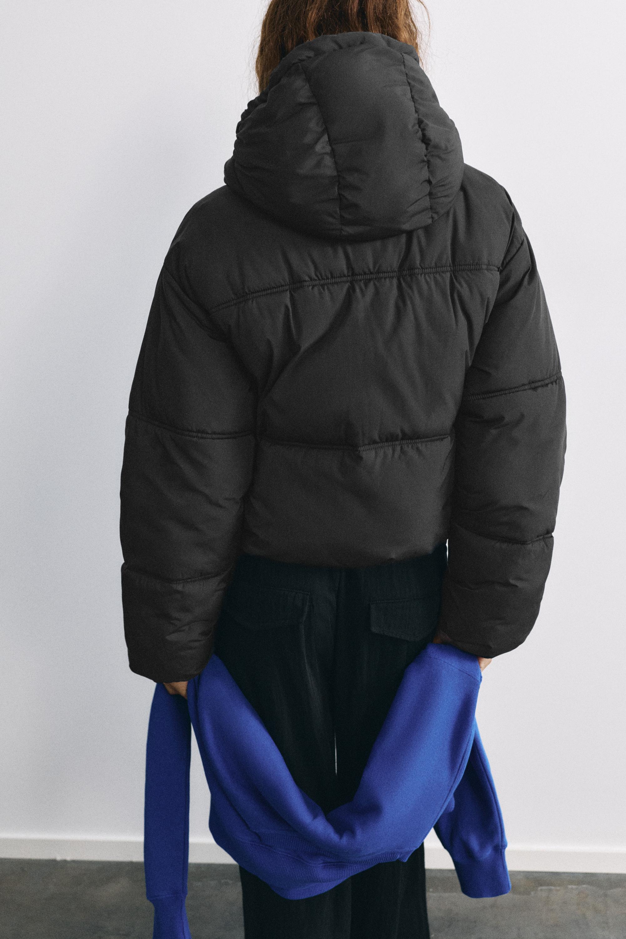Cropped puffer jacket — Black