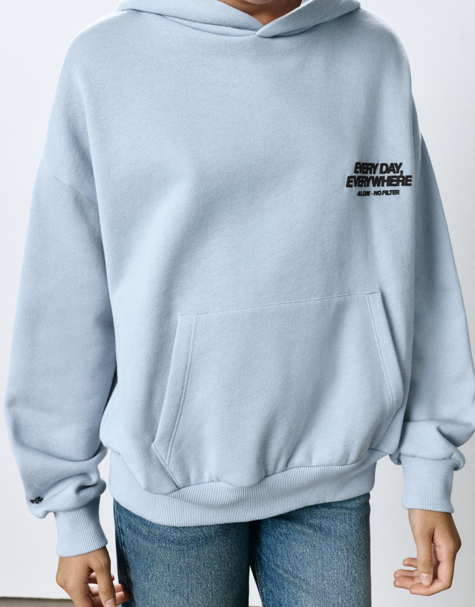 Oversize graphic hoodie — Pastel blue