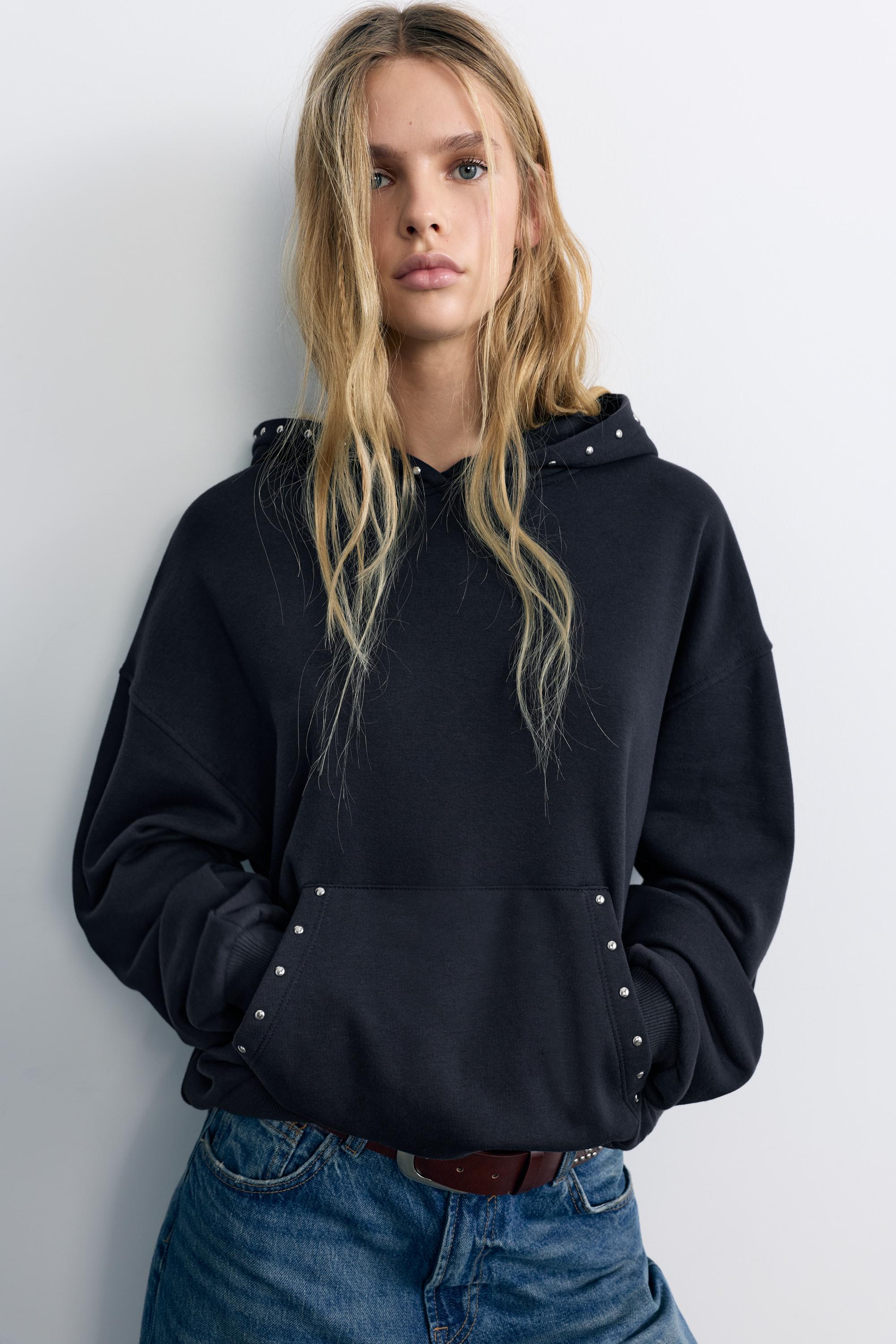 Studded hoodie — Dark grey