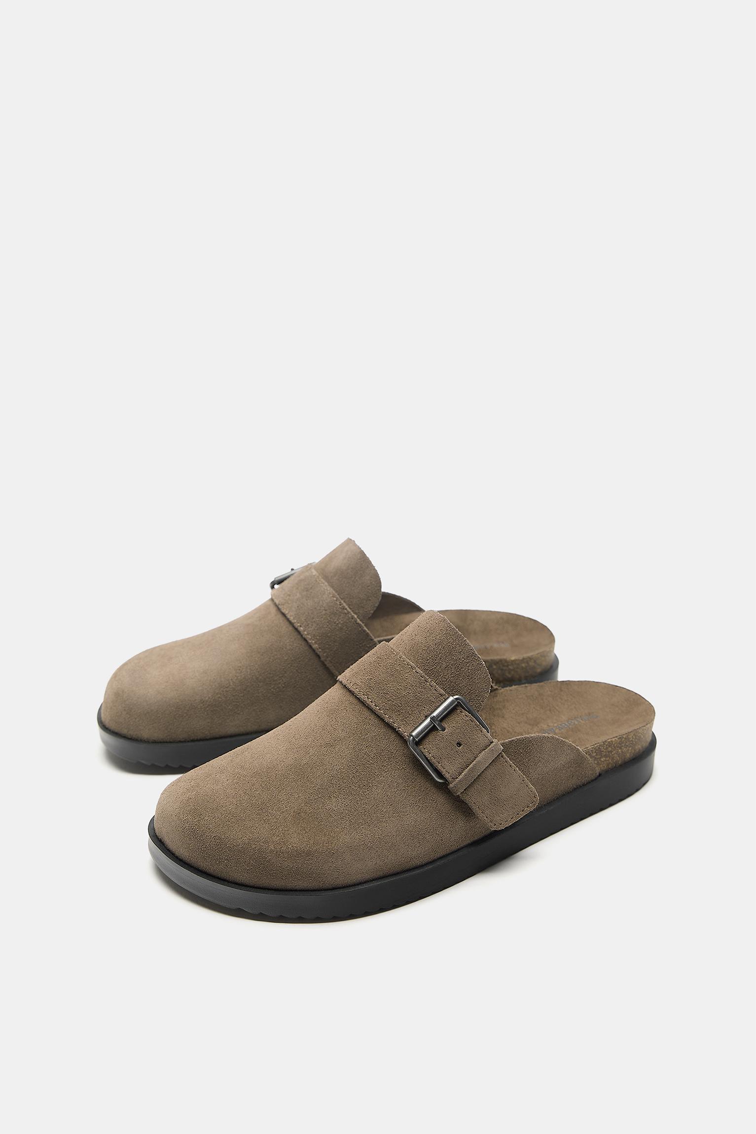 Leather buckle clogs — Brown