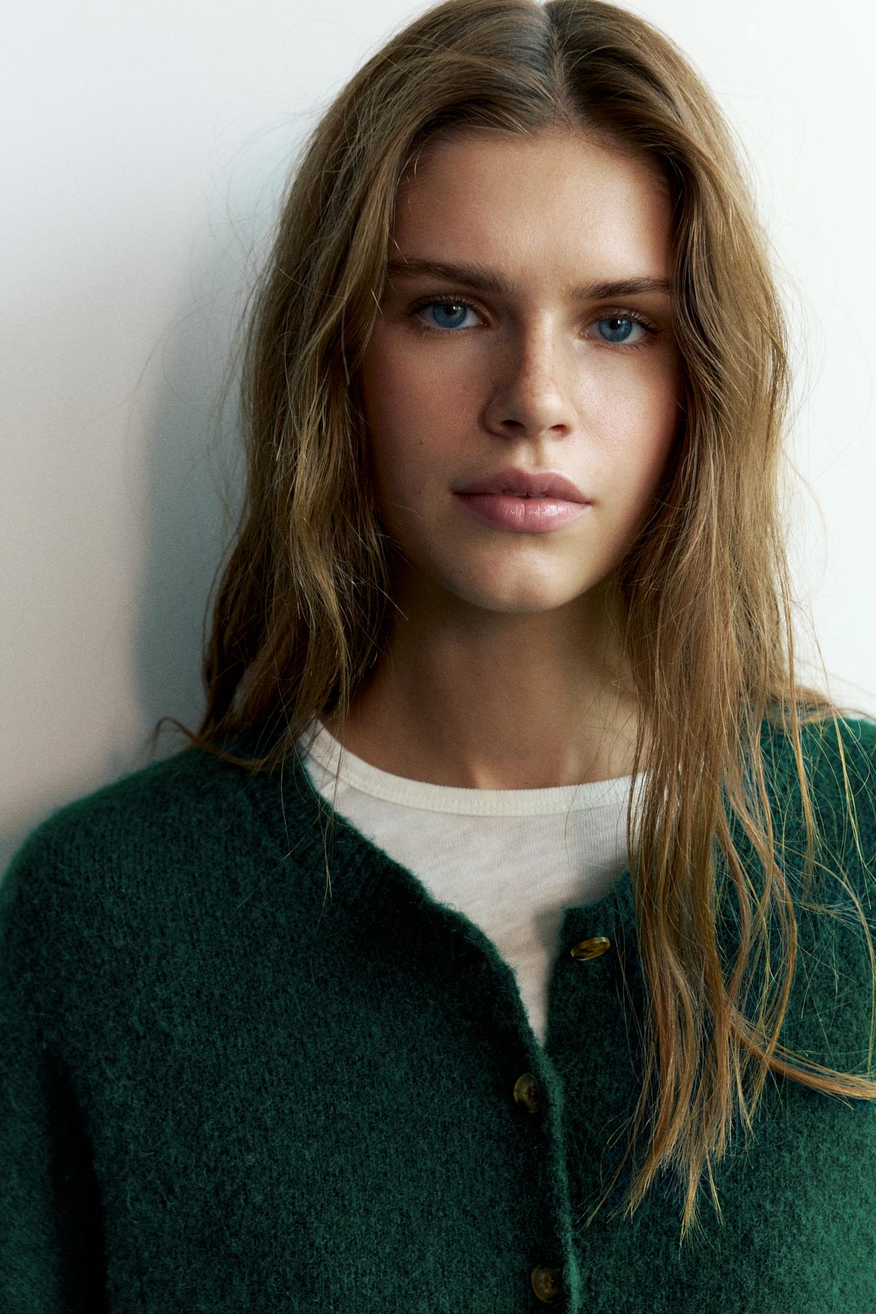Soft touch cardigan — Bottle
