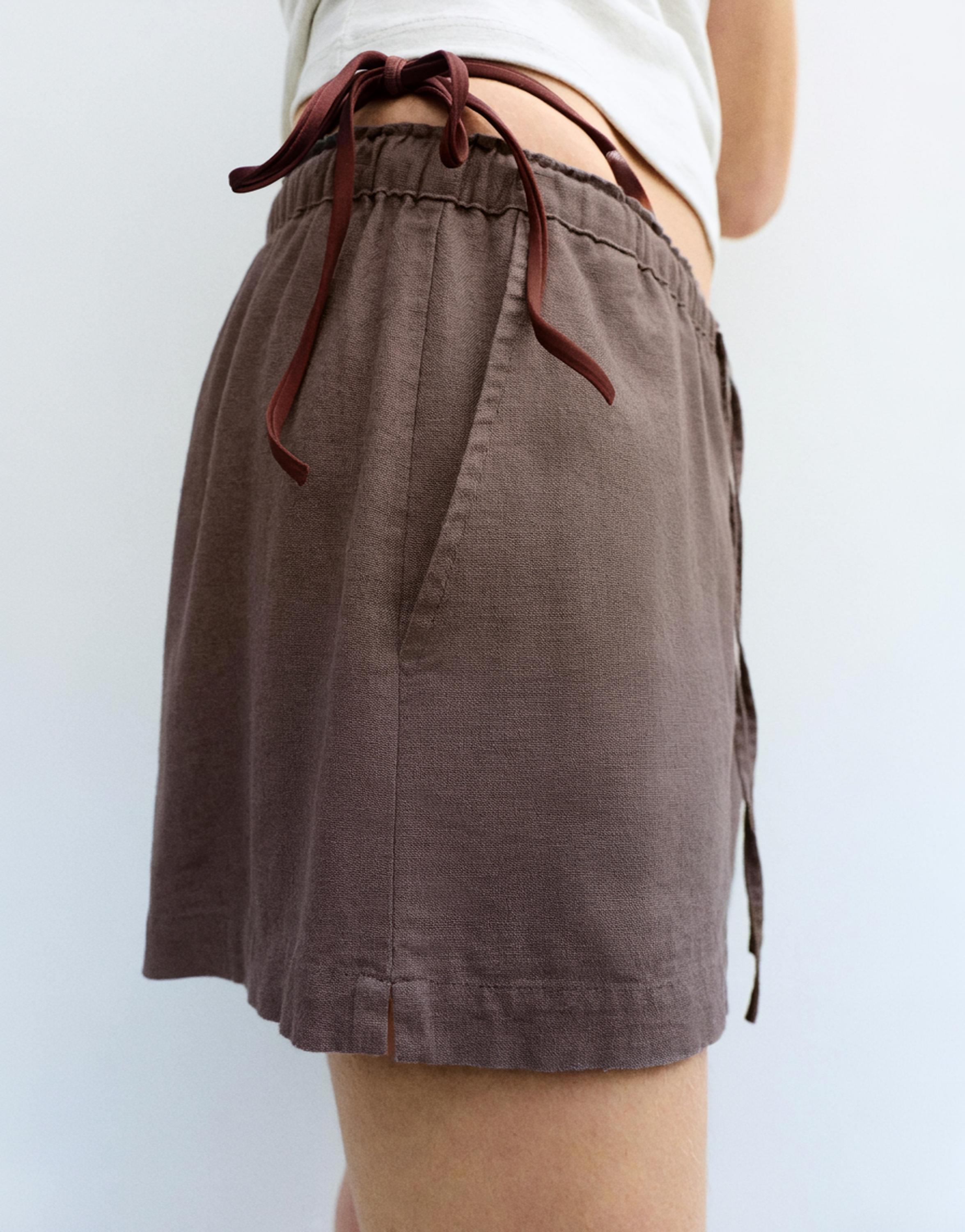 Linen blend shorts — Pale brown