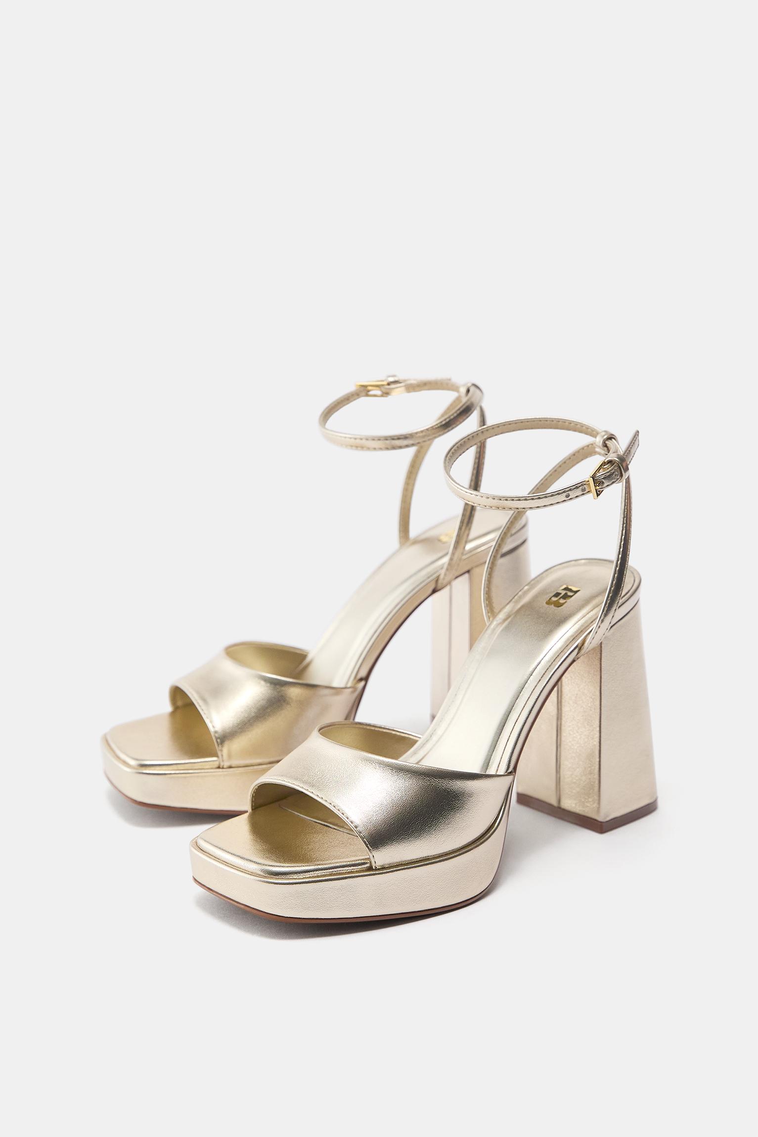 Gold platform heeled sandals — Gold