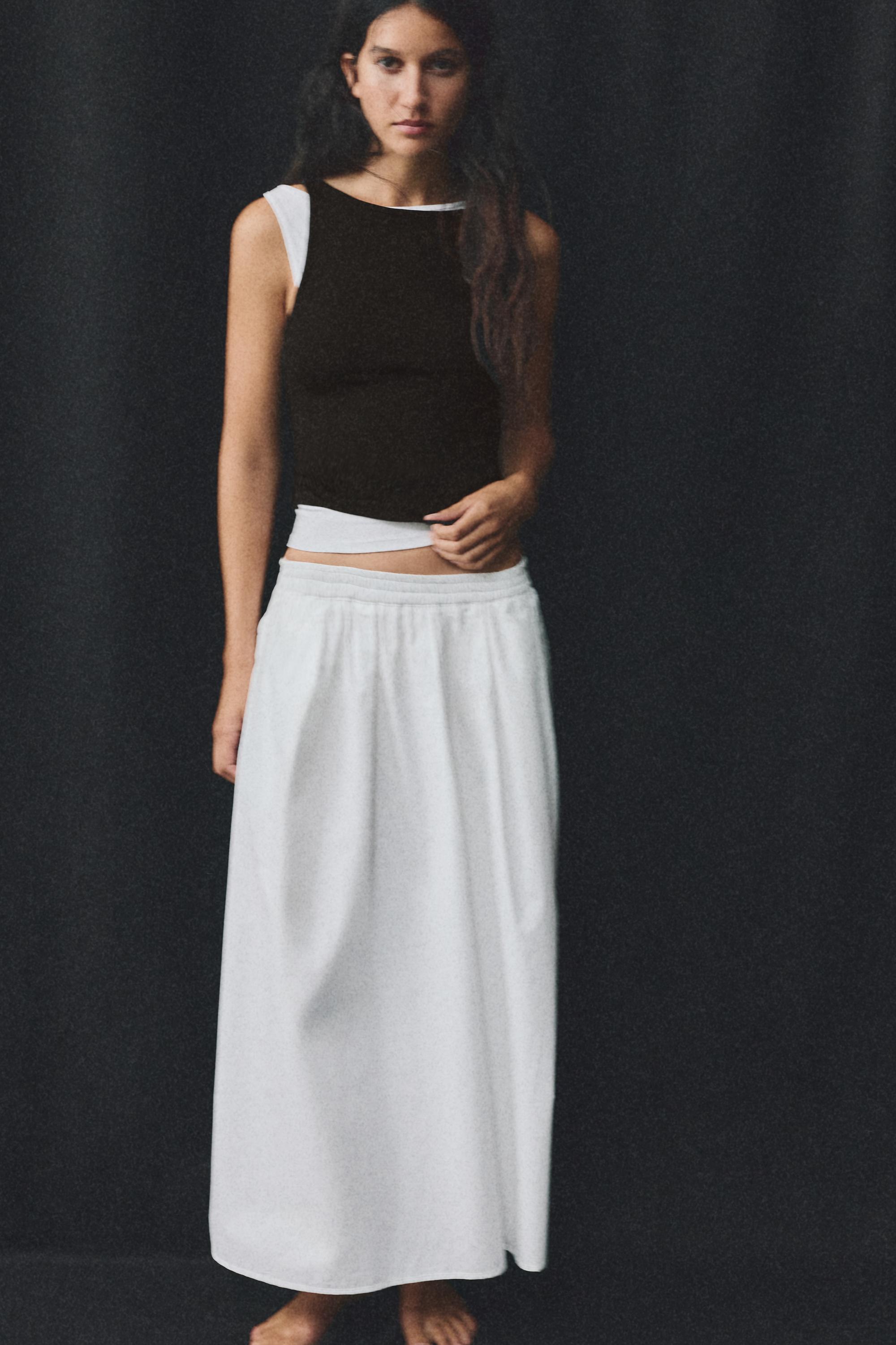 Boat neck tank top — Black