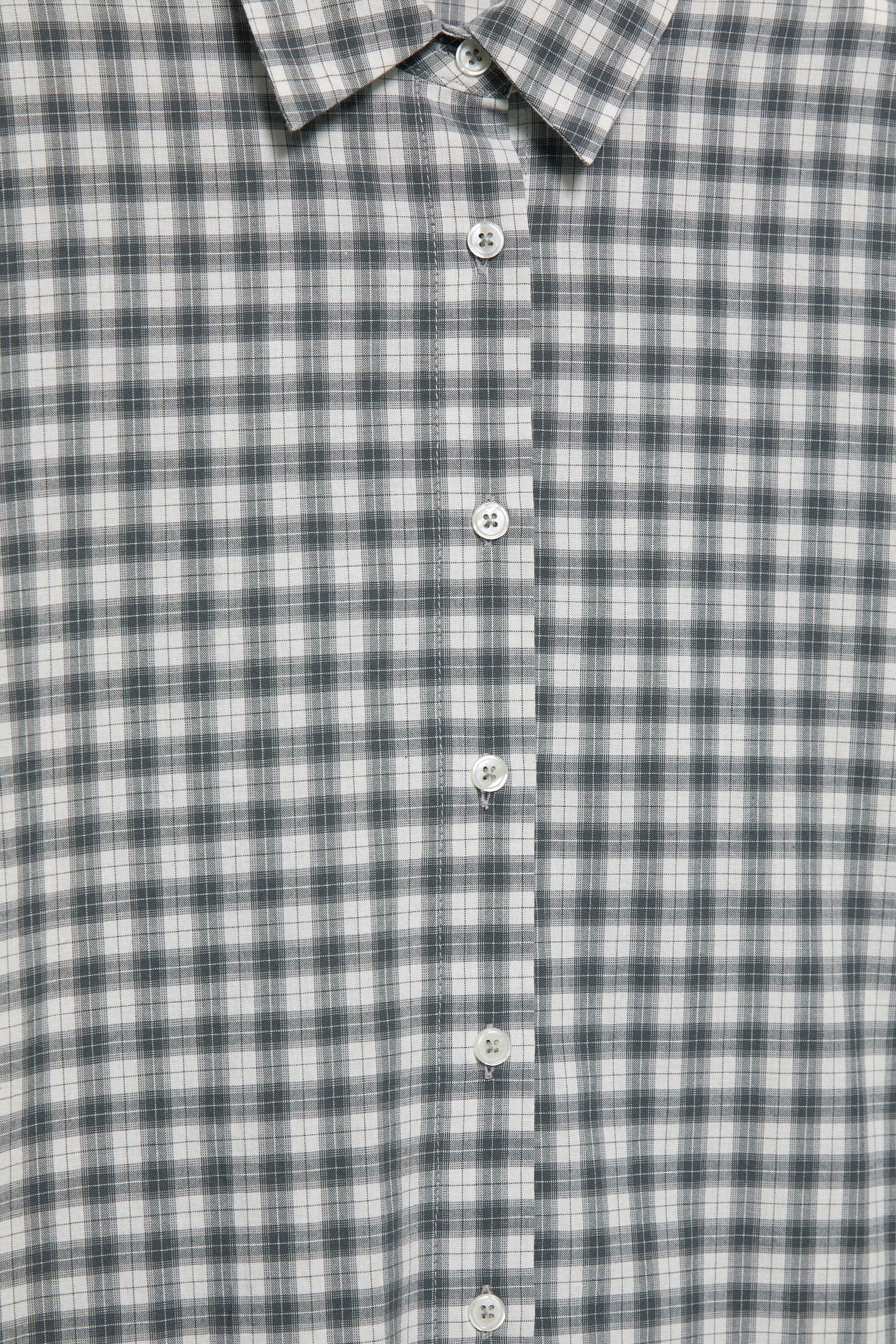 Çok konumlu bandana detaylı kareli gömlek - Görsel 4