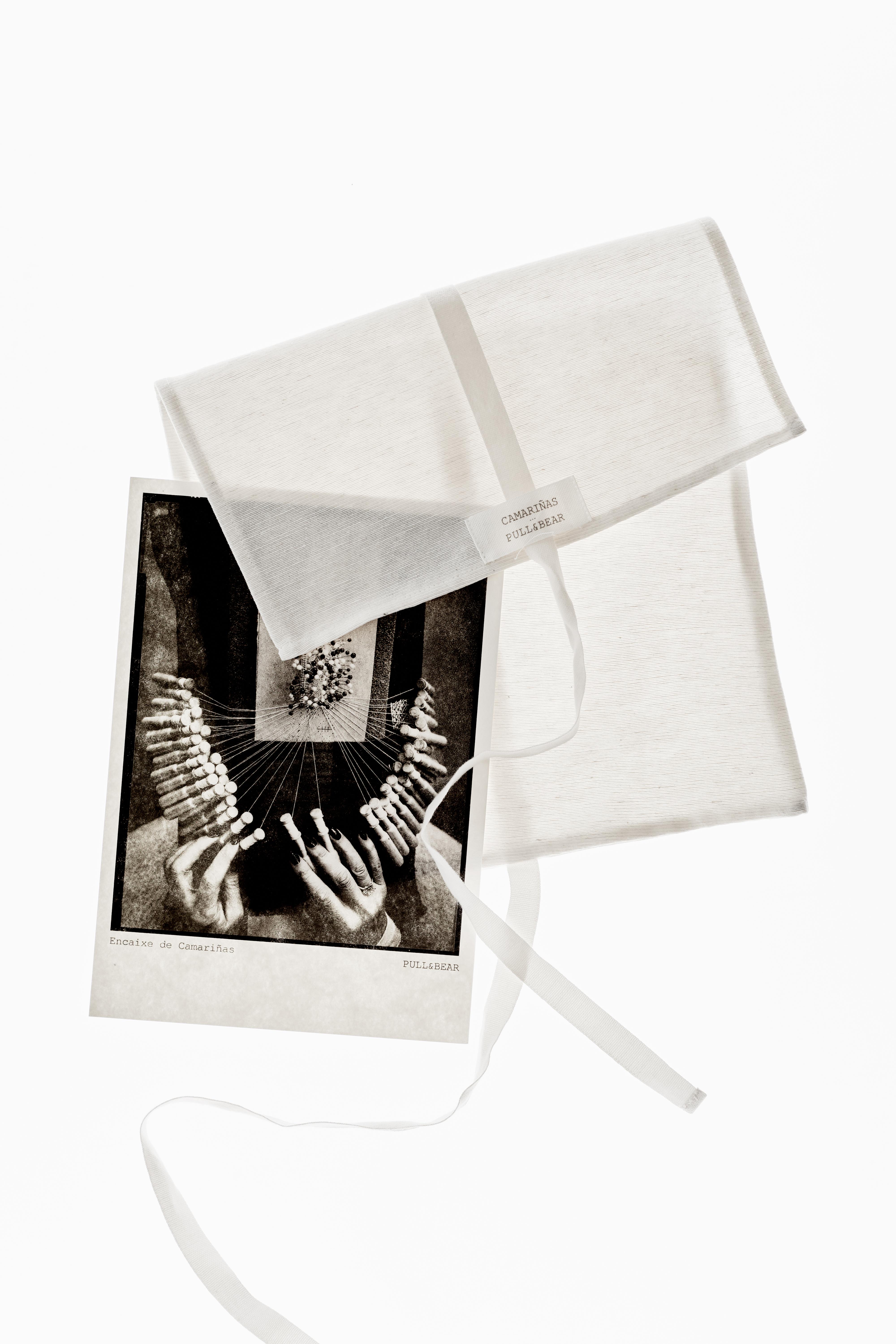Encaixe de Camariñas x Pull&Bear halter top — Off white