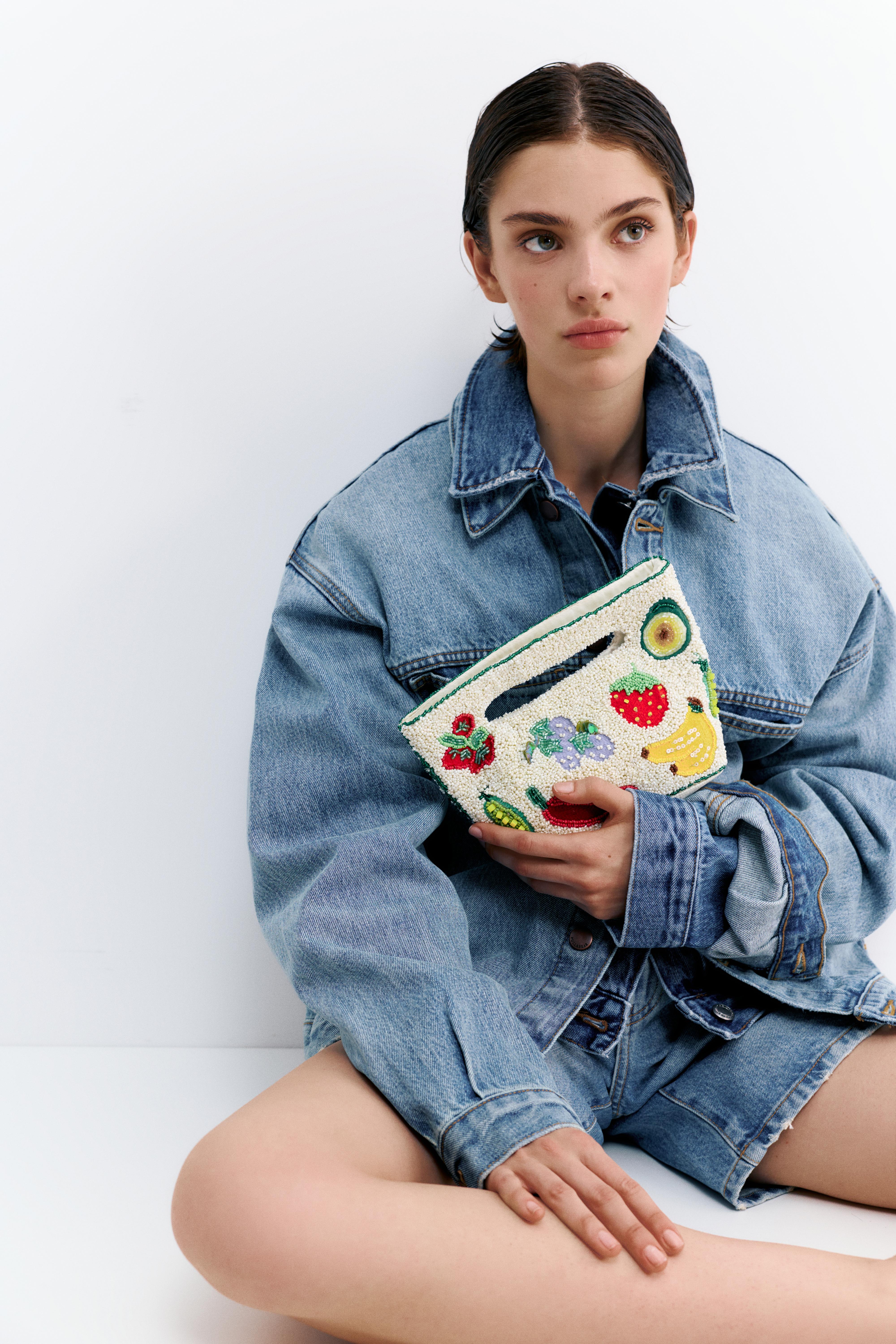 Beaded handbag — White