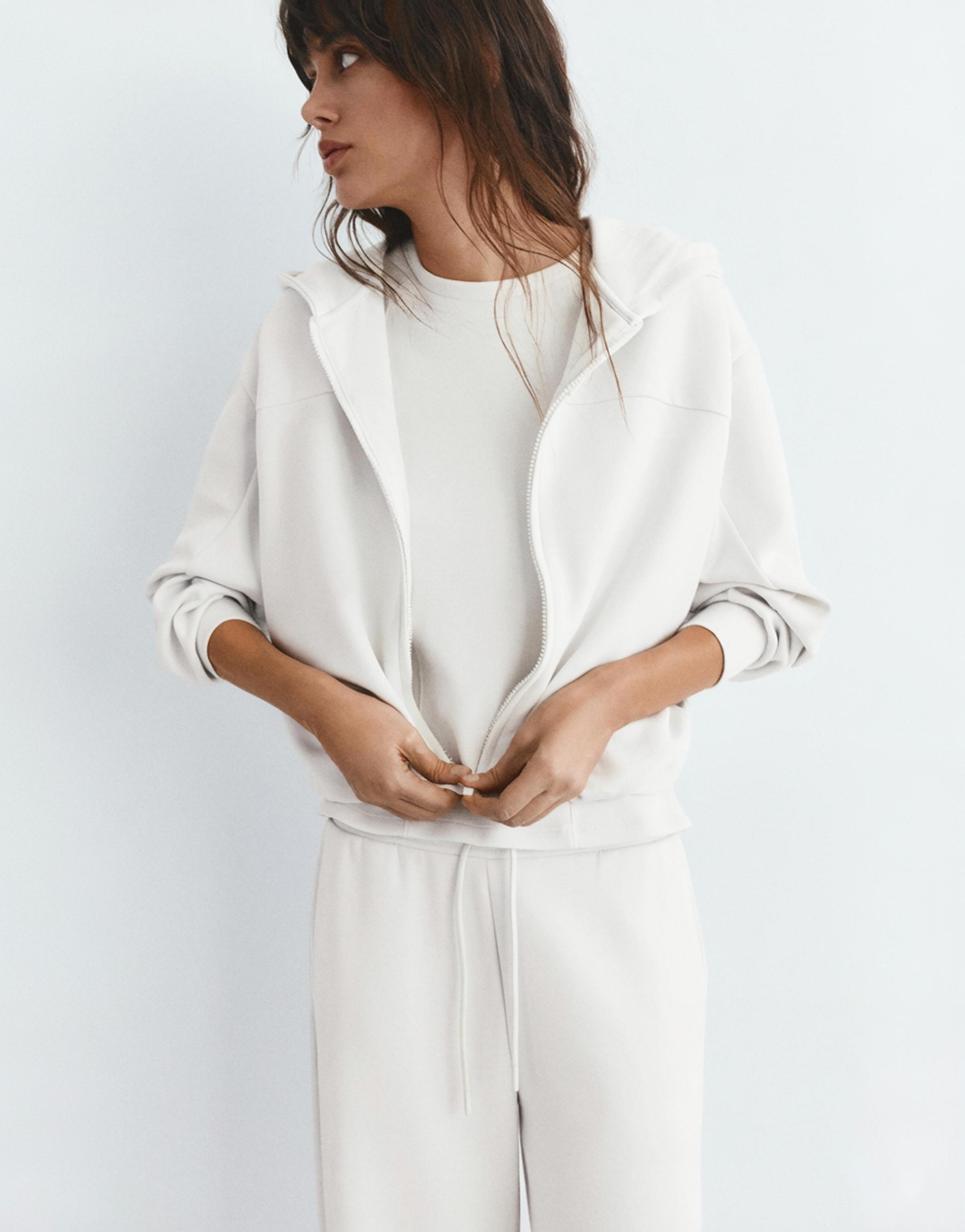 Yumuşak dokulu kapüşonlu sweatshirt - Görsel 20