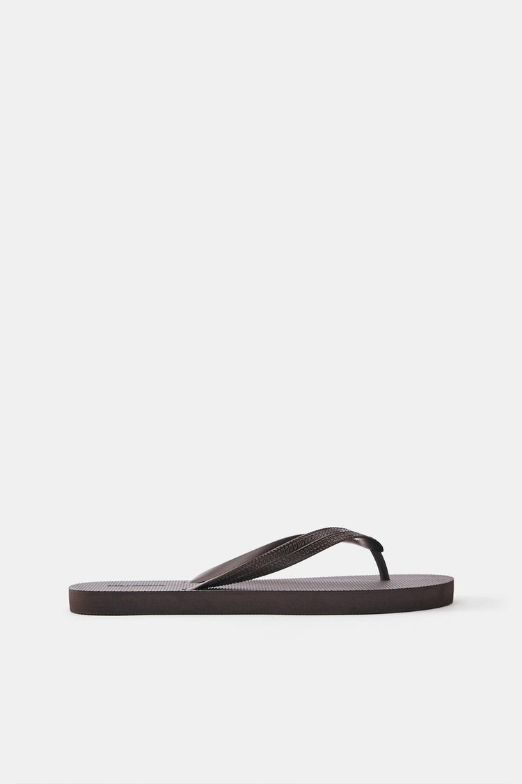 Strappy sandals — Brown