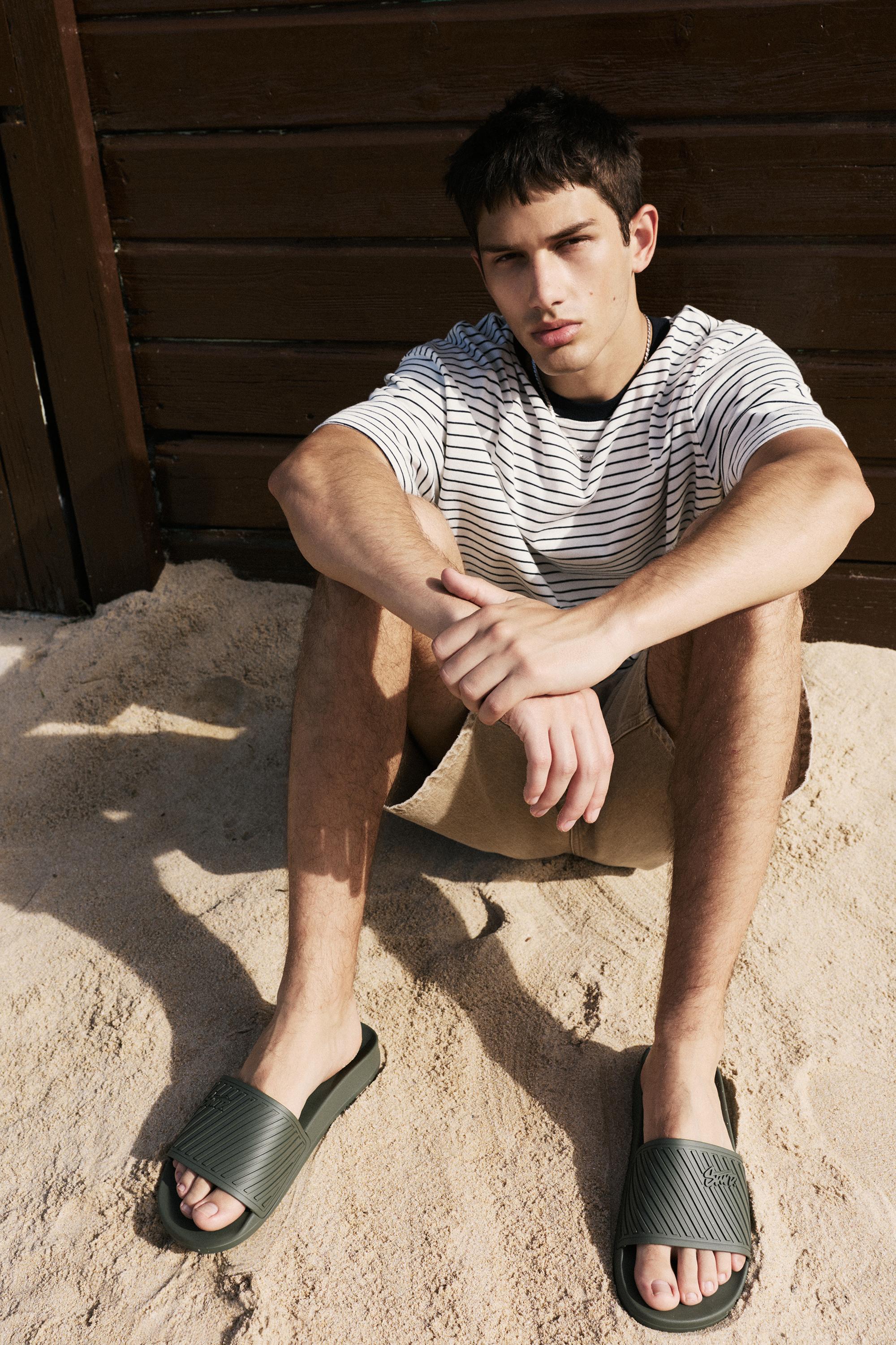 STWD rubberised sandals — Khaki