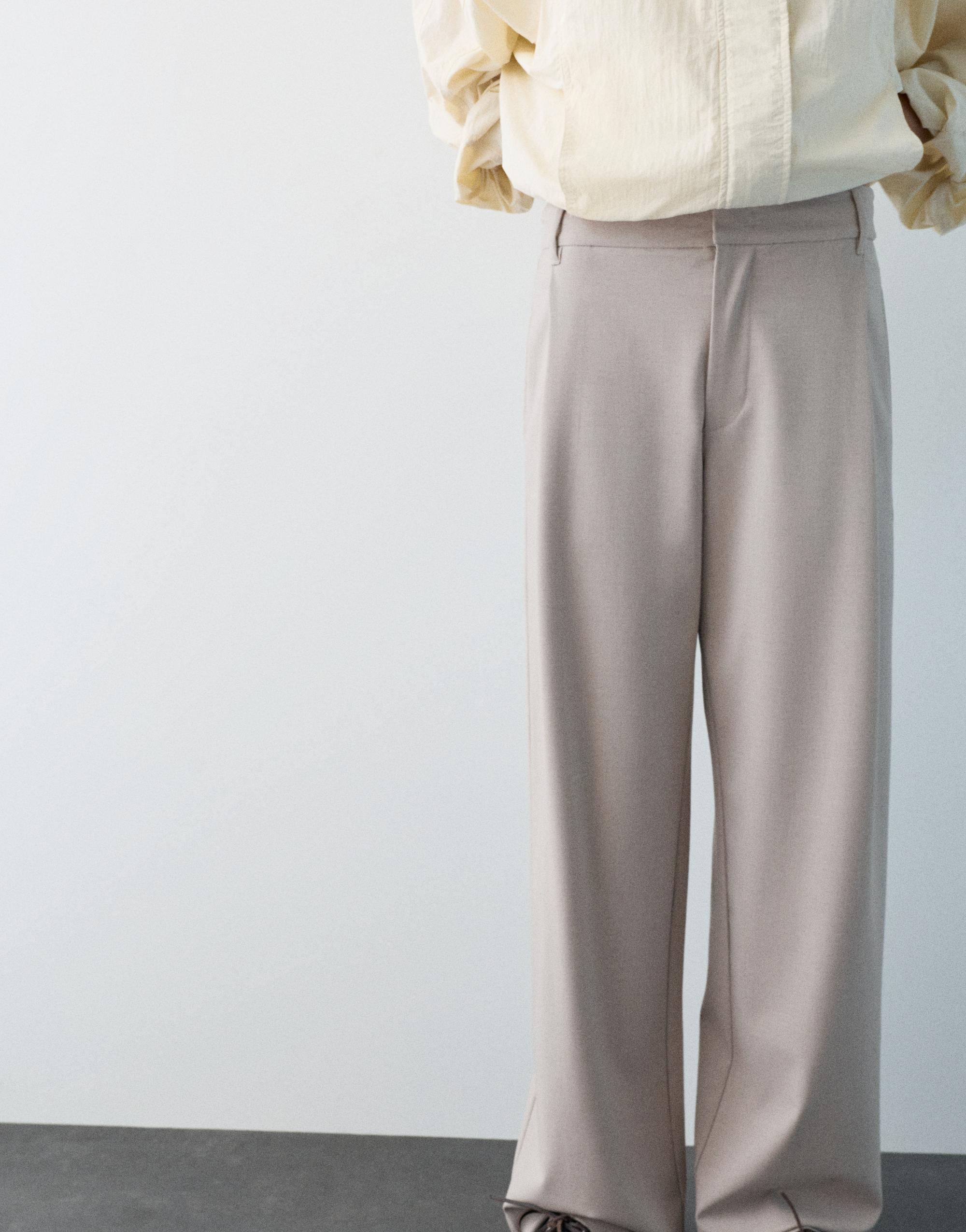 Darted smart trousers — Ecru