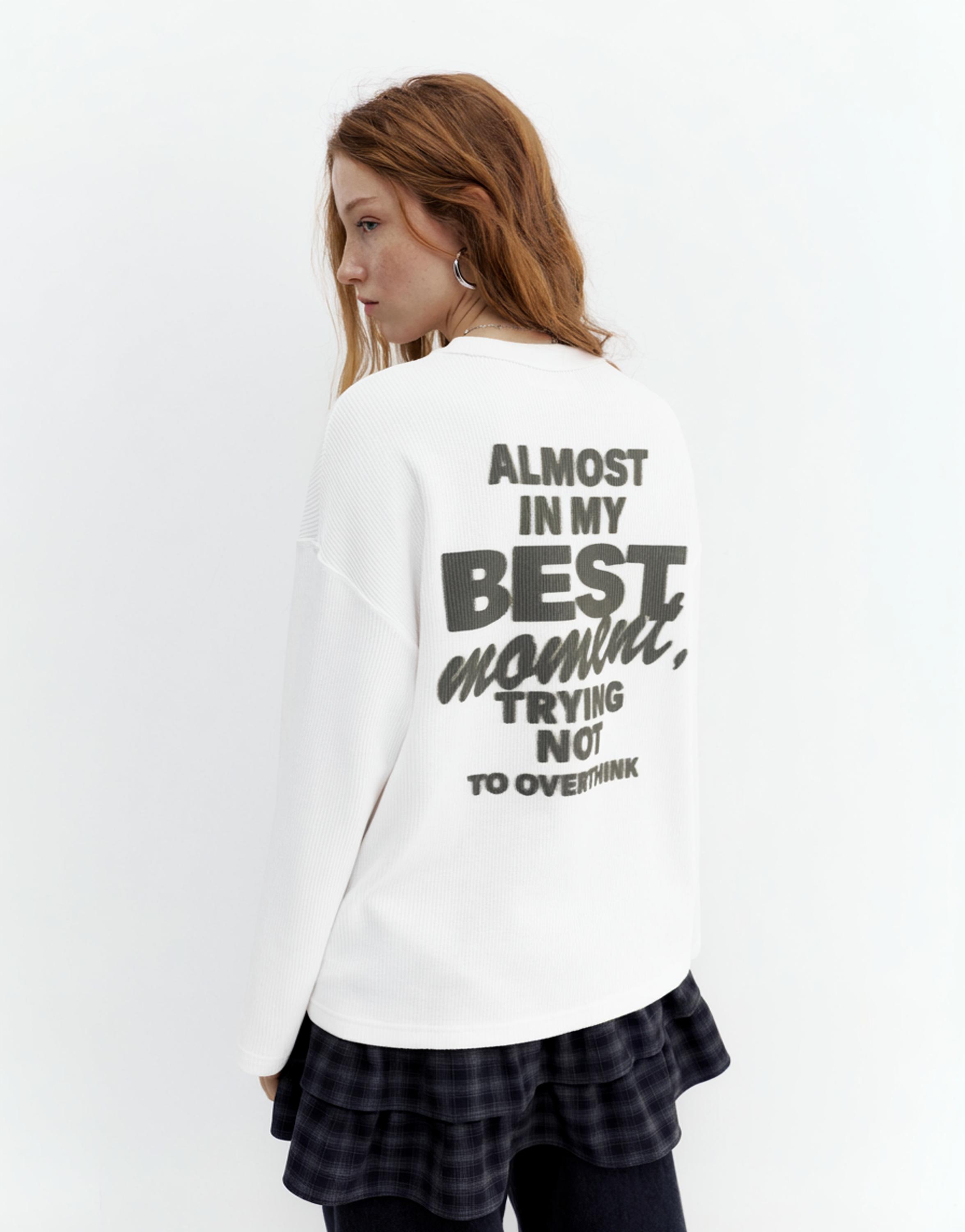 Uzun kollu yazılı tişört - Görsel 10